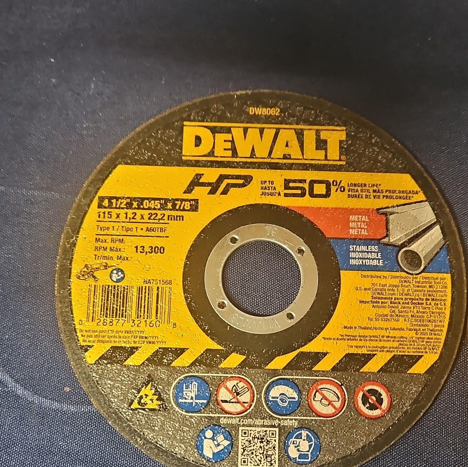 DEWALT DW8062 Type 1 Metal Cut-Off Wheels 4-1/2″ x .045″ x 7/8″ 2 Pack