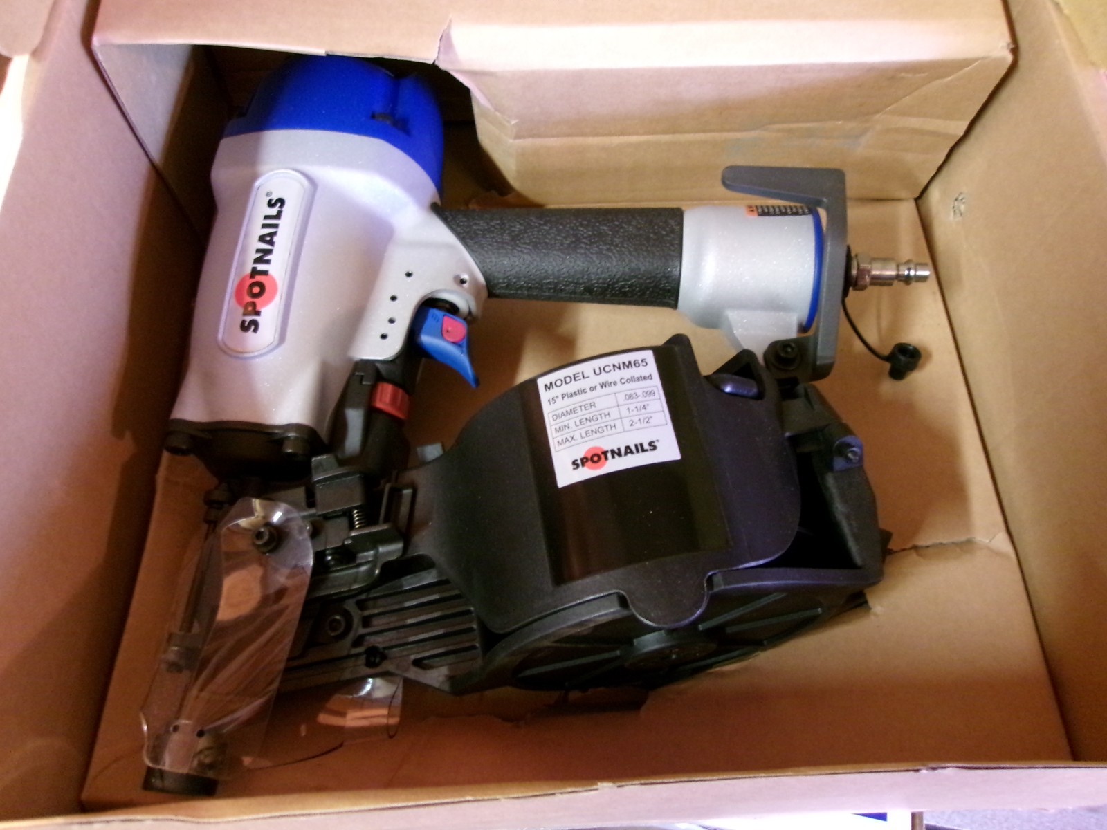 Spotnails UCNM65 Siding/Fence Coil Nailer 1-1/4″ – 2-1/2″ 15 Degree R
