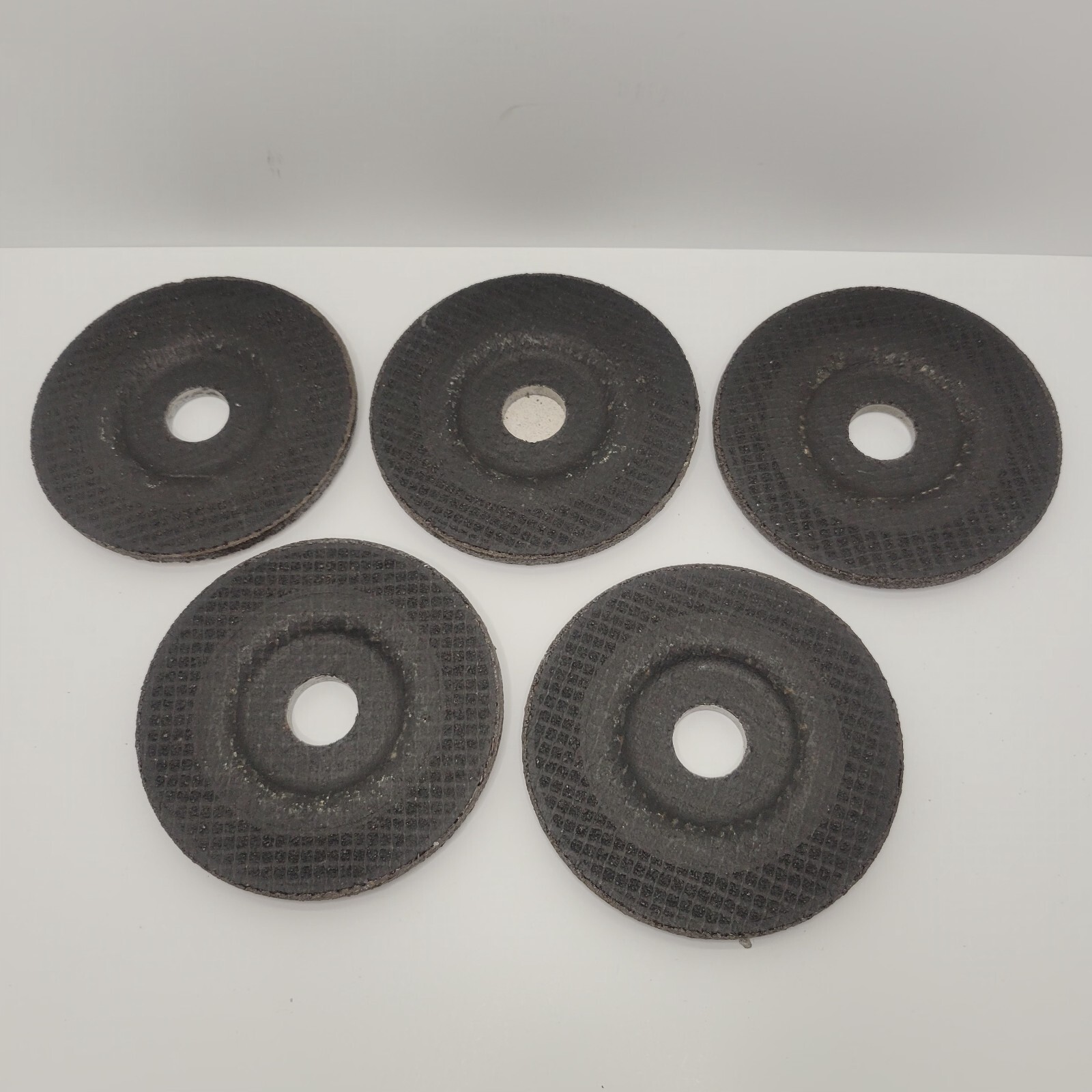 DeWalt DW4514 4-1/2″ x 1/4″ x 7/8″ General Purpose Metal Wheel,5 Pack (Open Box)
