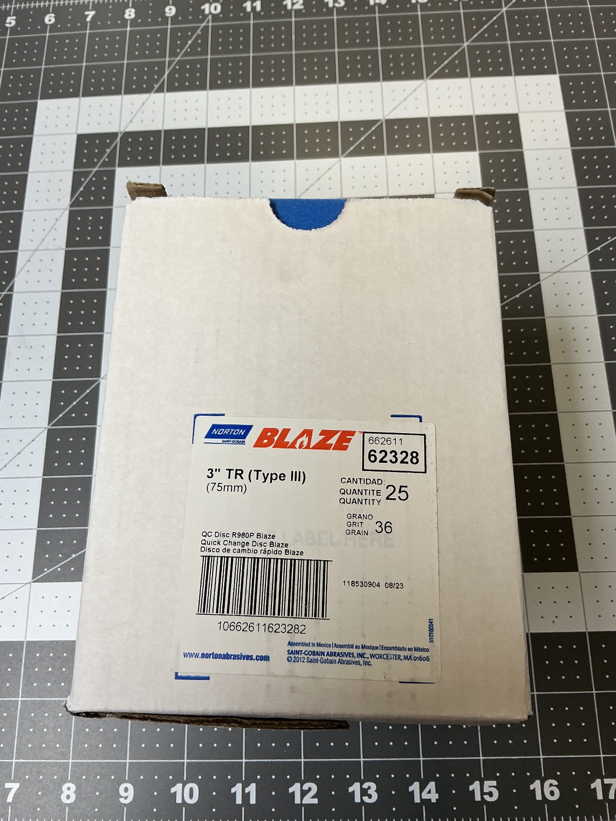 Norton 62328 Blaze 36 Grit 3″ TR Sanding Disc, Box of 25