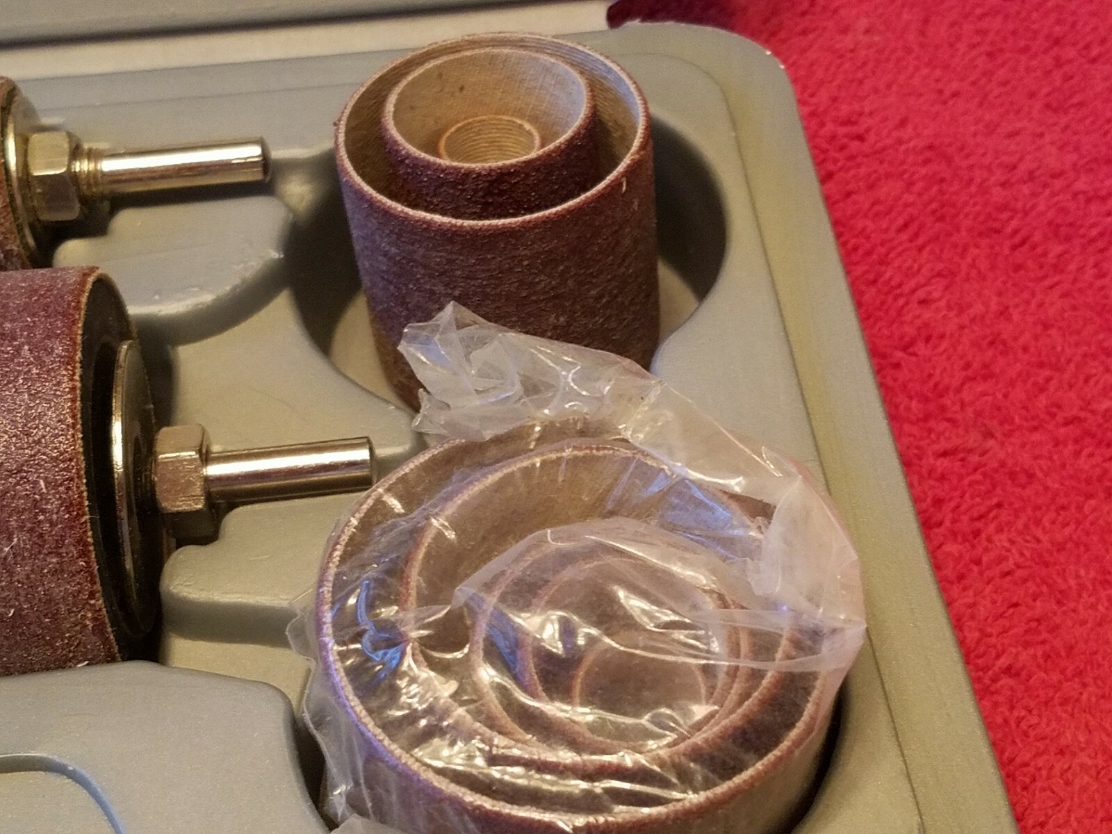 RUBBER SANDING DRUM SET IN CASE