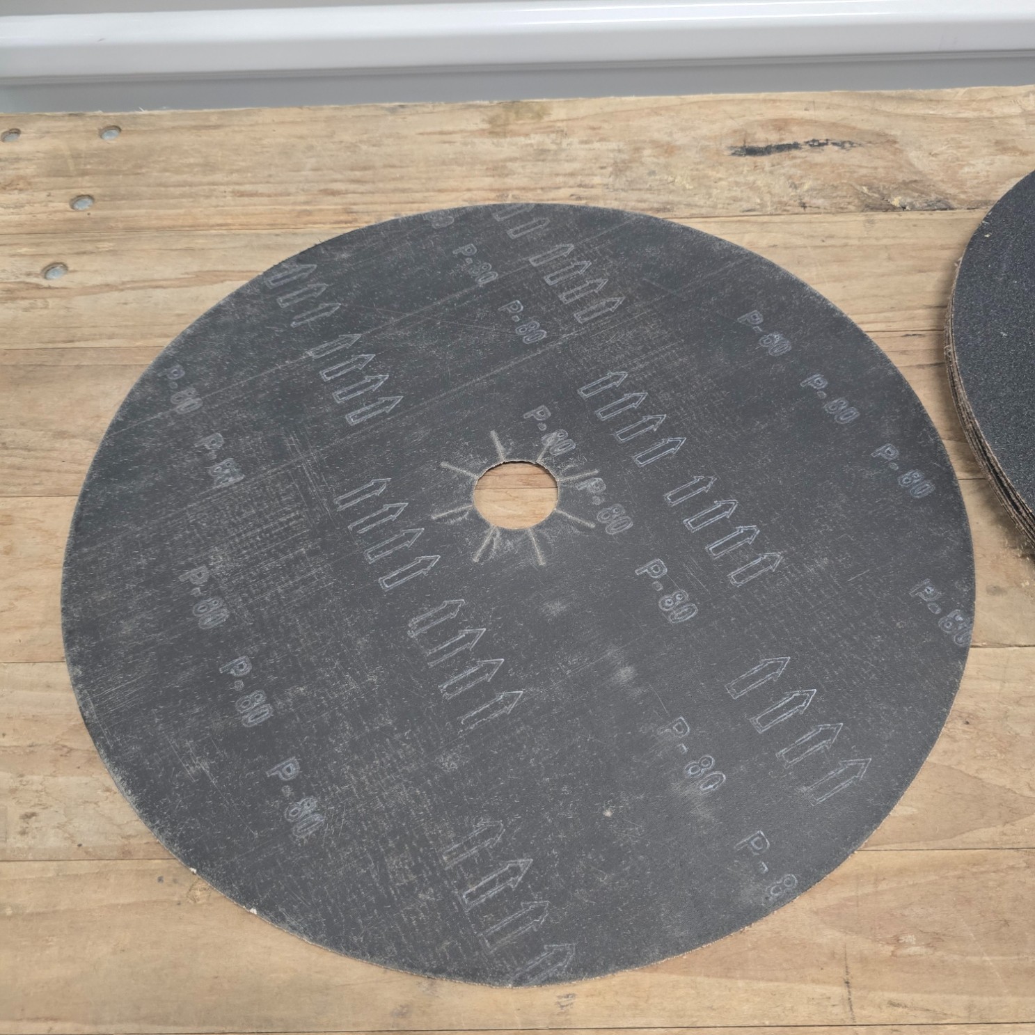 19 Pack 20″ Heavy Duty Silicon Carbide P80 Floor Buffer Sanding Discs