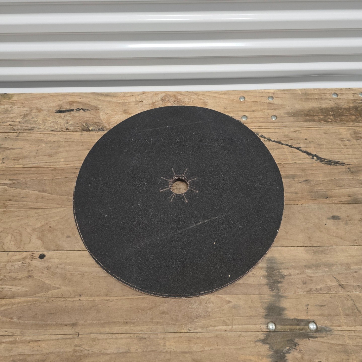 19 Pack 20″ Heavy Duty Silicon Carbide P80 Floor Buffer Sanding Discs