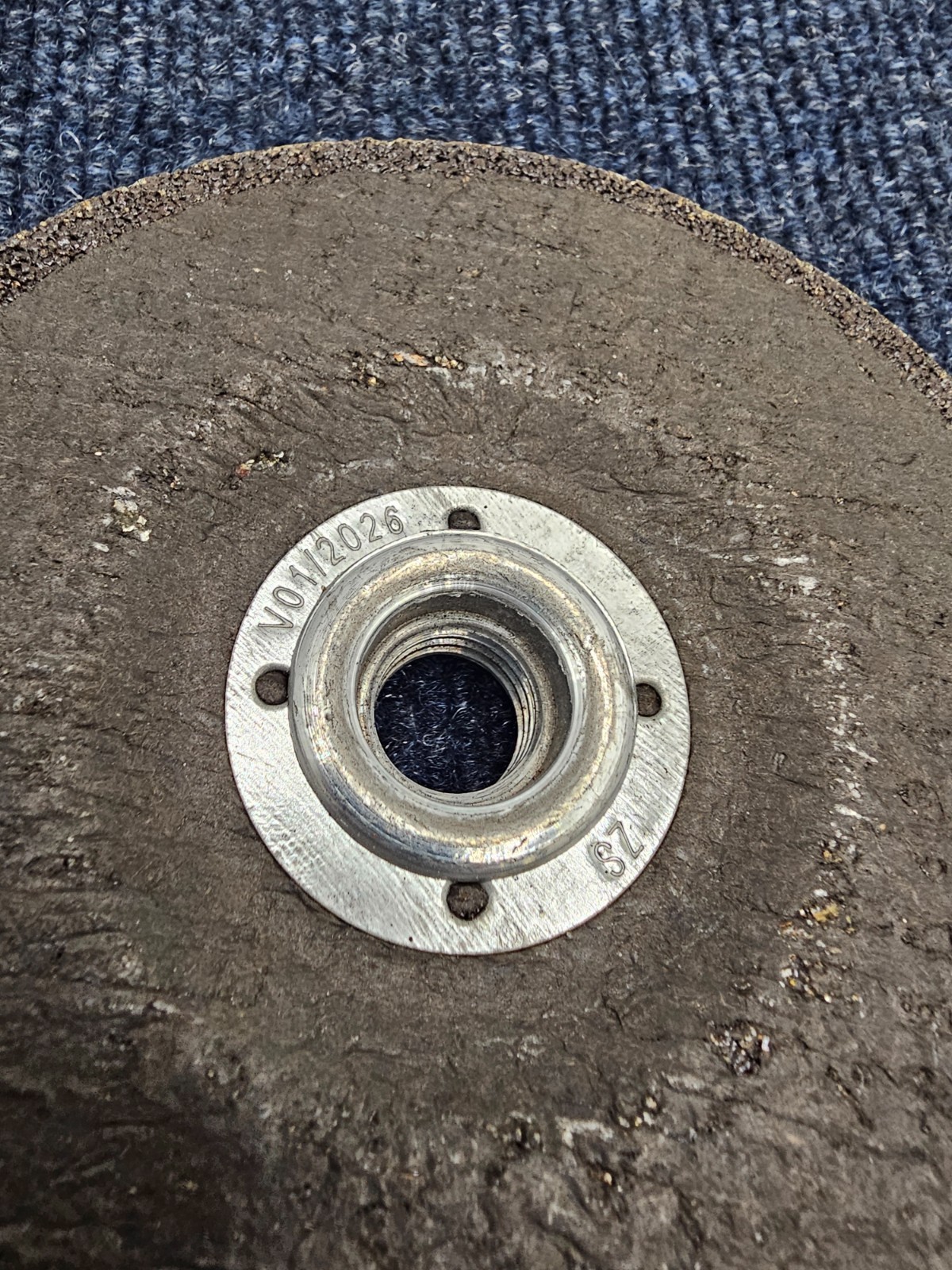 (QTY 4) Dewalt DW4523 4-1/2 x 1/4 x 5/8-11 High Performance Metal Grinding Wheel