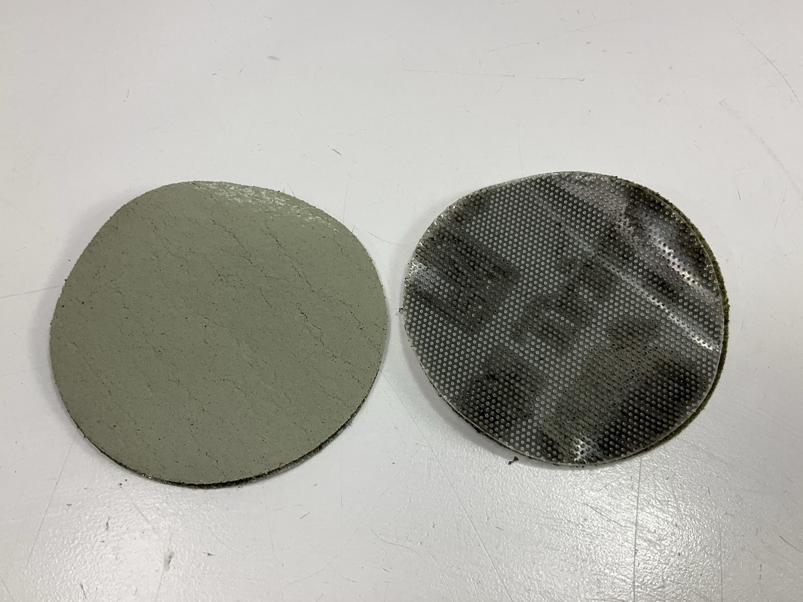 3M 02077 Trizact Hookit 3″ Foam Abrasive Disc 3000 Grit, 15 Pcs