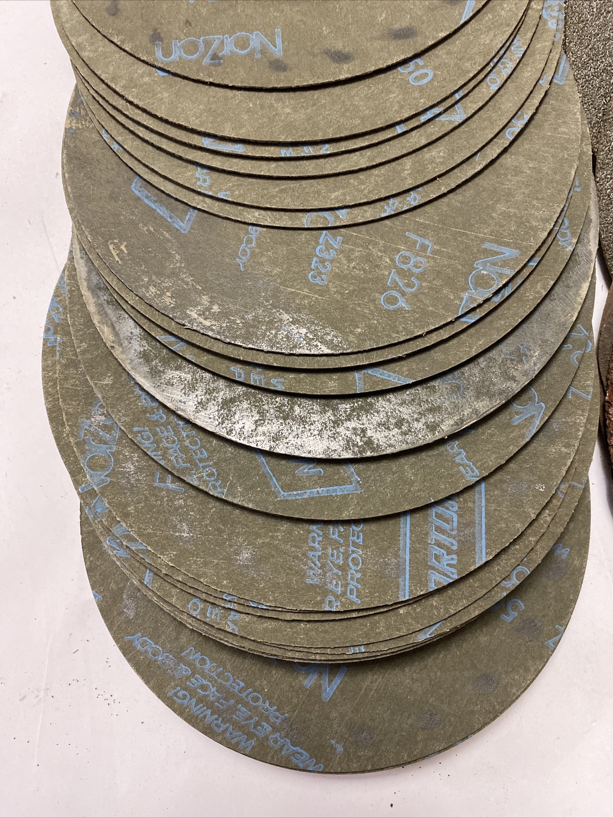 Big Lot Of Sanding Discs Many Norton F286 Plus Others VINTAGE