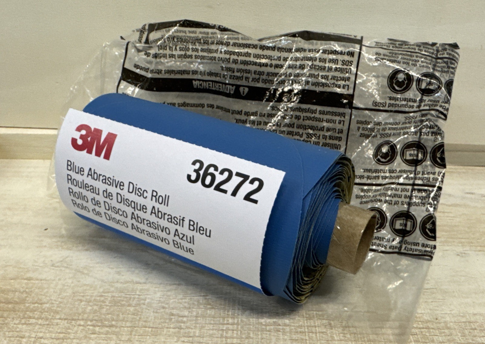 3M Stikit Blue Abrasive Disc Roll, 36272, 5 in, 400 grade, No Hole NEW ROLL !!