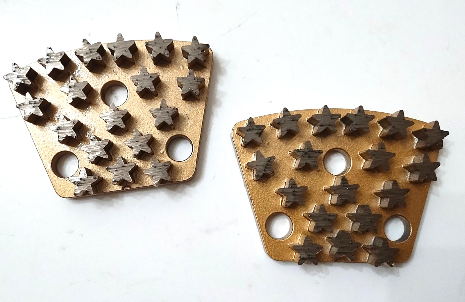 Bolt on Trapezoid Diamond Grinding Disc 2 Concrete Grinders 30/40 Grit