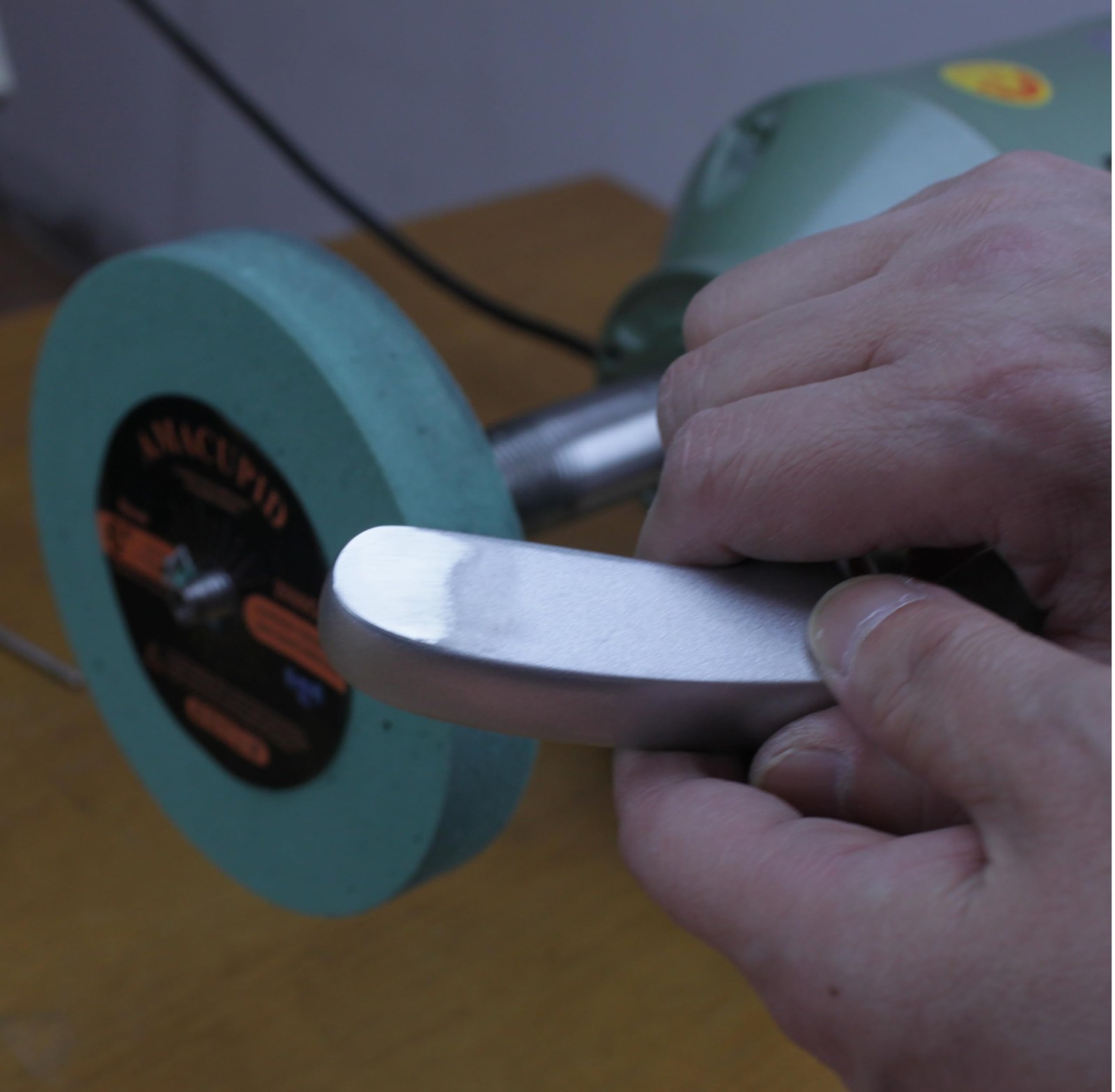 Elastic Polyurethane Buffing Wheels 6 Inch 2000 Grit. for Mirror Polished Sta…