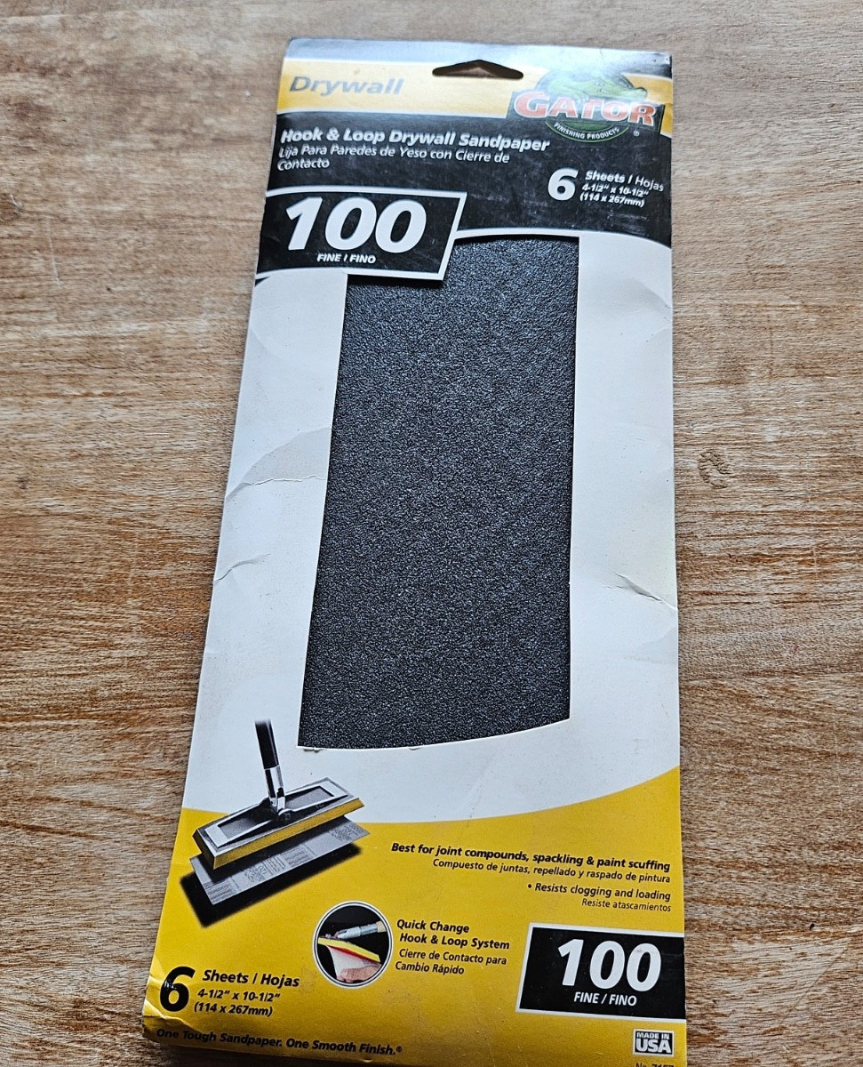 Gator Drywall Sandpaper 100 Fine Grit 6 Sheets 4-1/2″ x 10-1/2″ — Smooth Finish