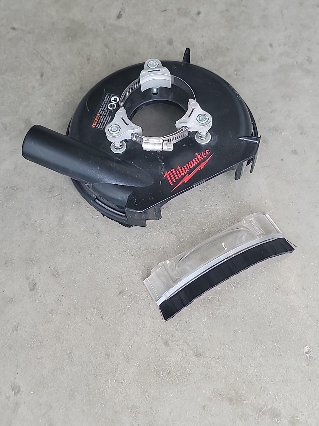 Milwaukee 7 in. Universal Surface Grinding Dust Shroud 49-40-6105