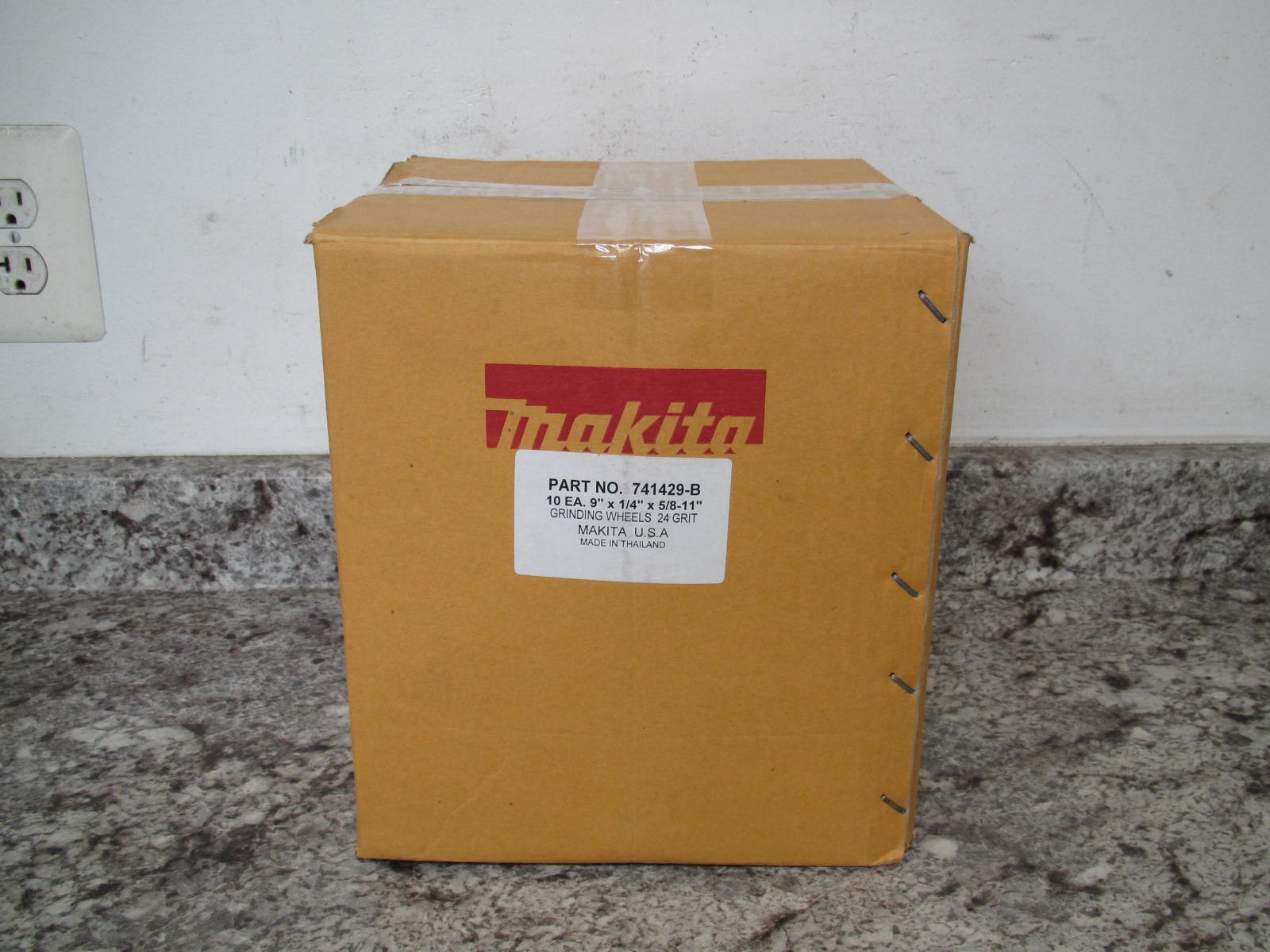 10 x New Makita 741429-B 9″ x 1/4″ x 5/8″-11 24 Grit Hubbed Grinding Wheels