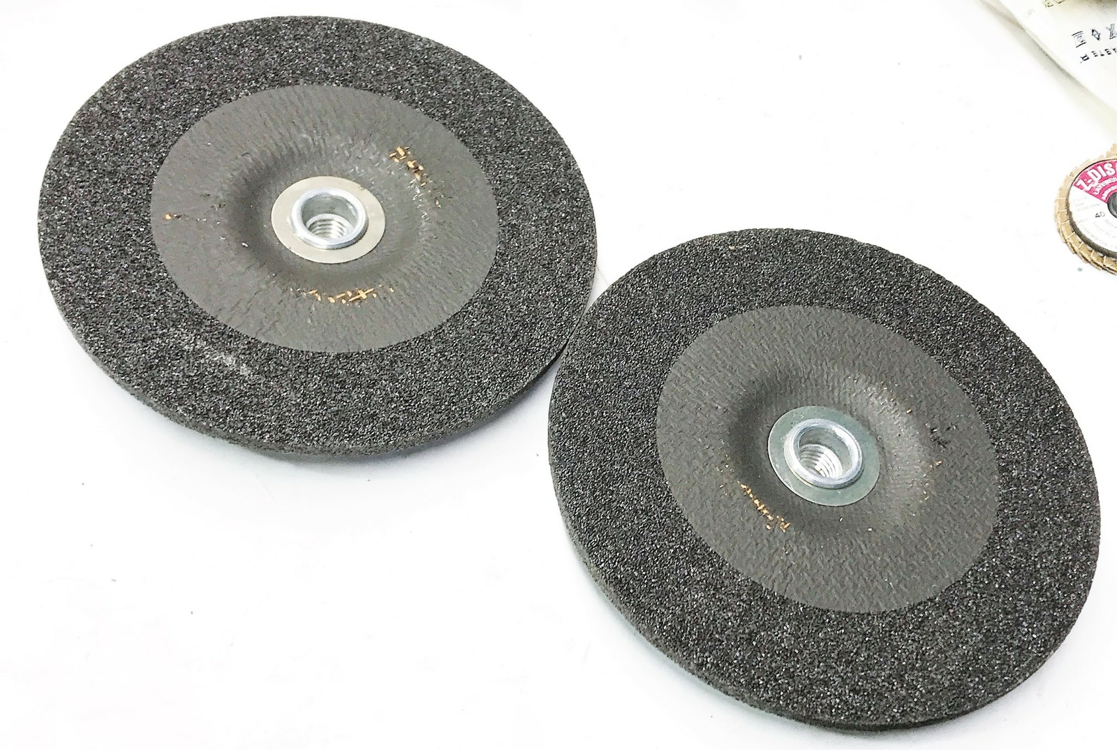 Partsmaster 7″ X 1/4″ X 5/8-11 Grinding Disc PM08137650 [Lot of 2] NOS