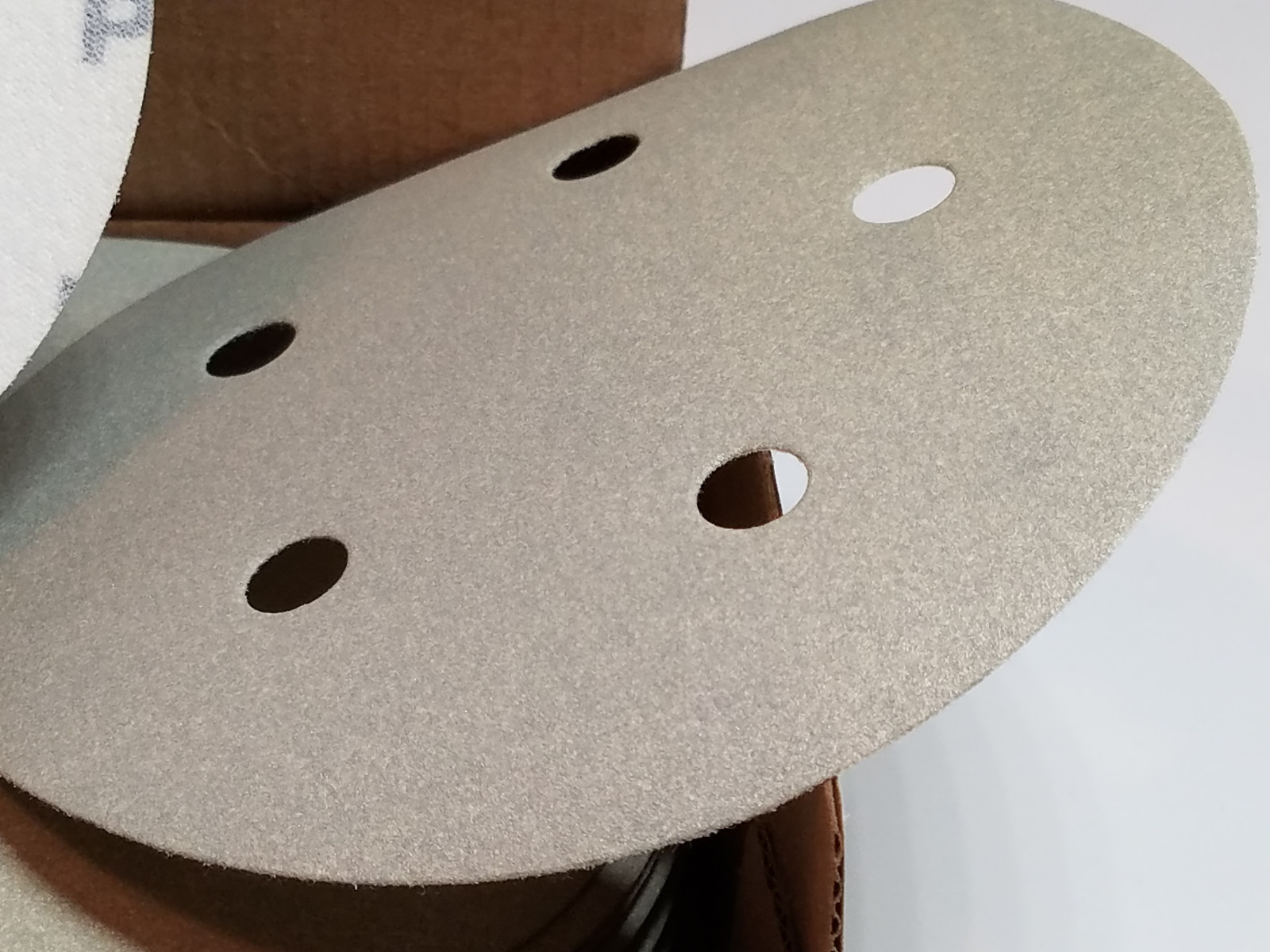 Mirka 320 Grit Sandpaper Discs Hook & Loop Back 50 Sanding Discs 5 Hole 5 Inch