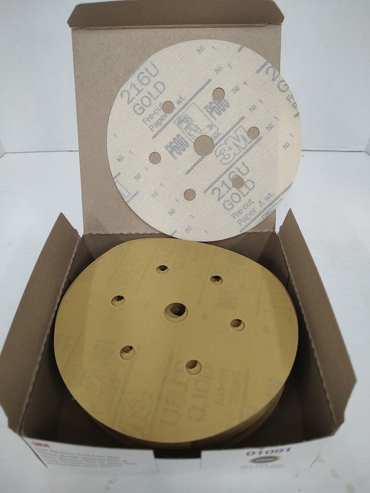 3M Hookit Gold Disc Dust Free 216U, P600, 01091, 6 in, 50 discs