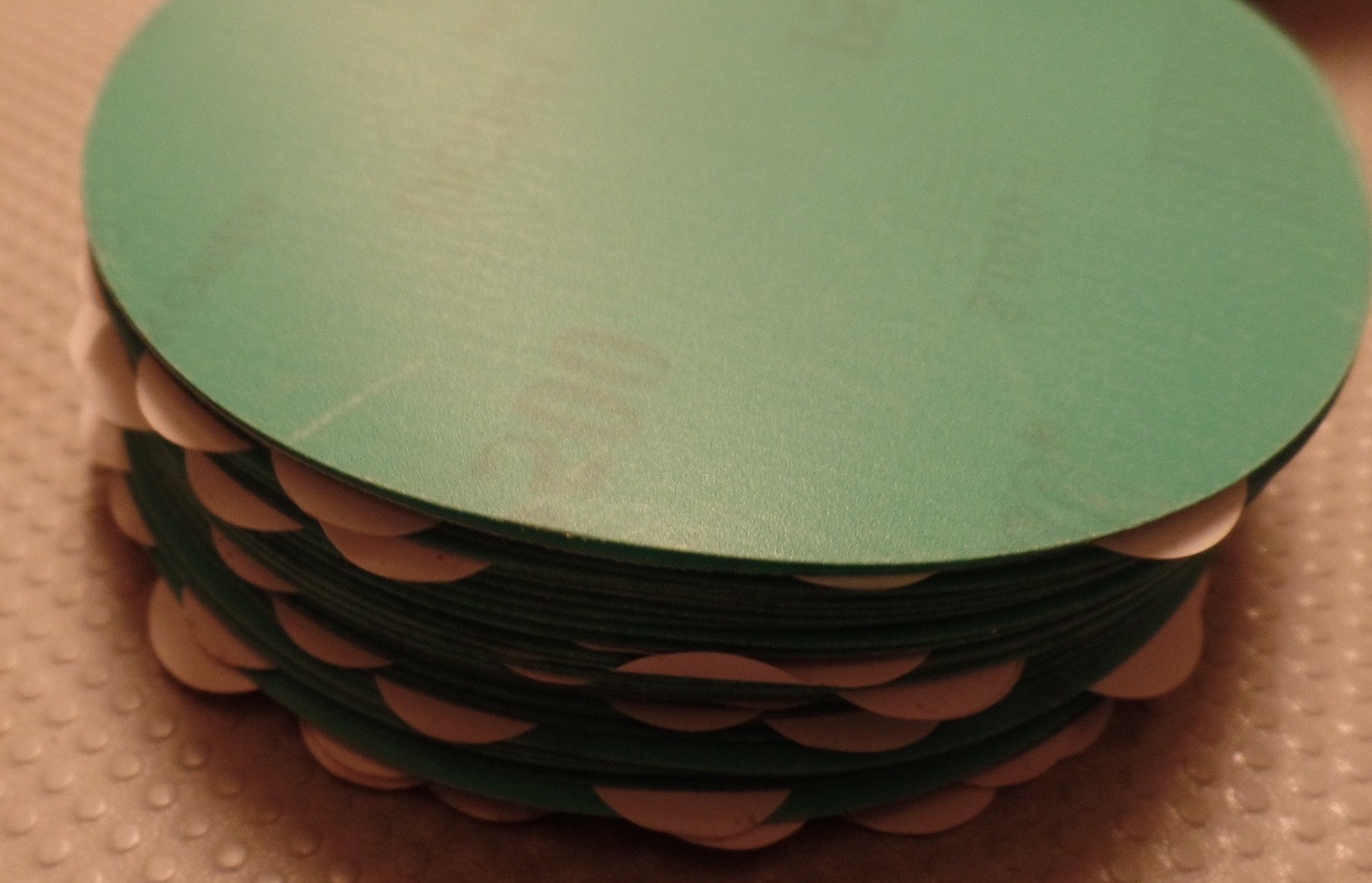 5″ Stick on PSA Sanding Discs 500 Grit no hole 100 pieces Hanko brand