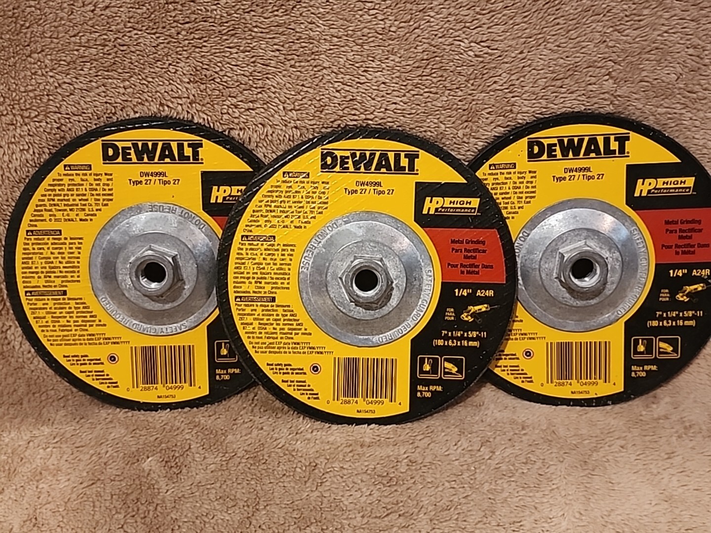 Lot of 3: DeWALT DW4999L Type 27. HP Metal Grinding Wheel, 7″ x 1/4″ x 5/8″-11