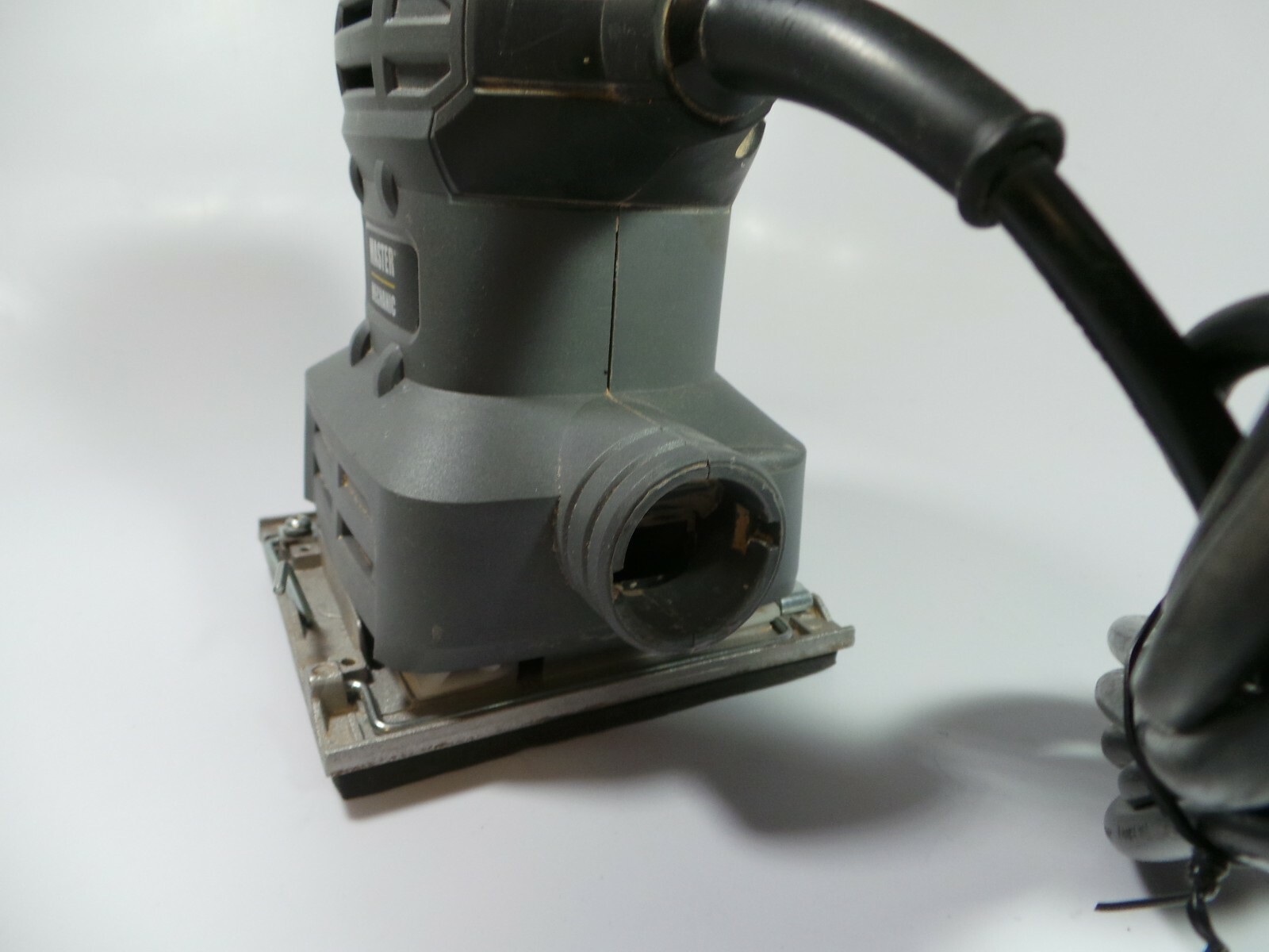 Master Mechanic 1/4″ Sheet Palm Finish Sander 2 Amp