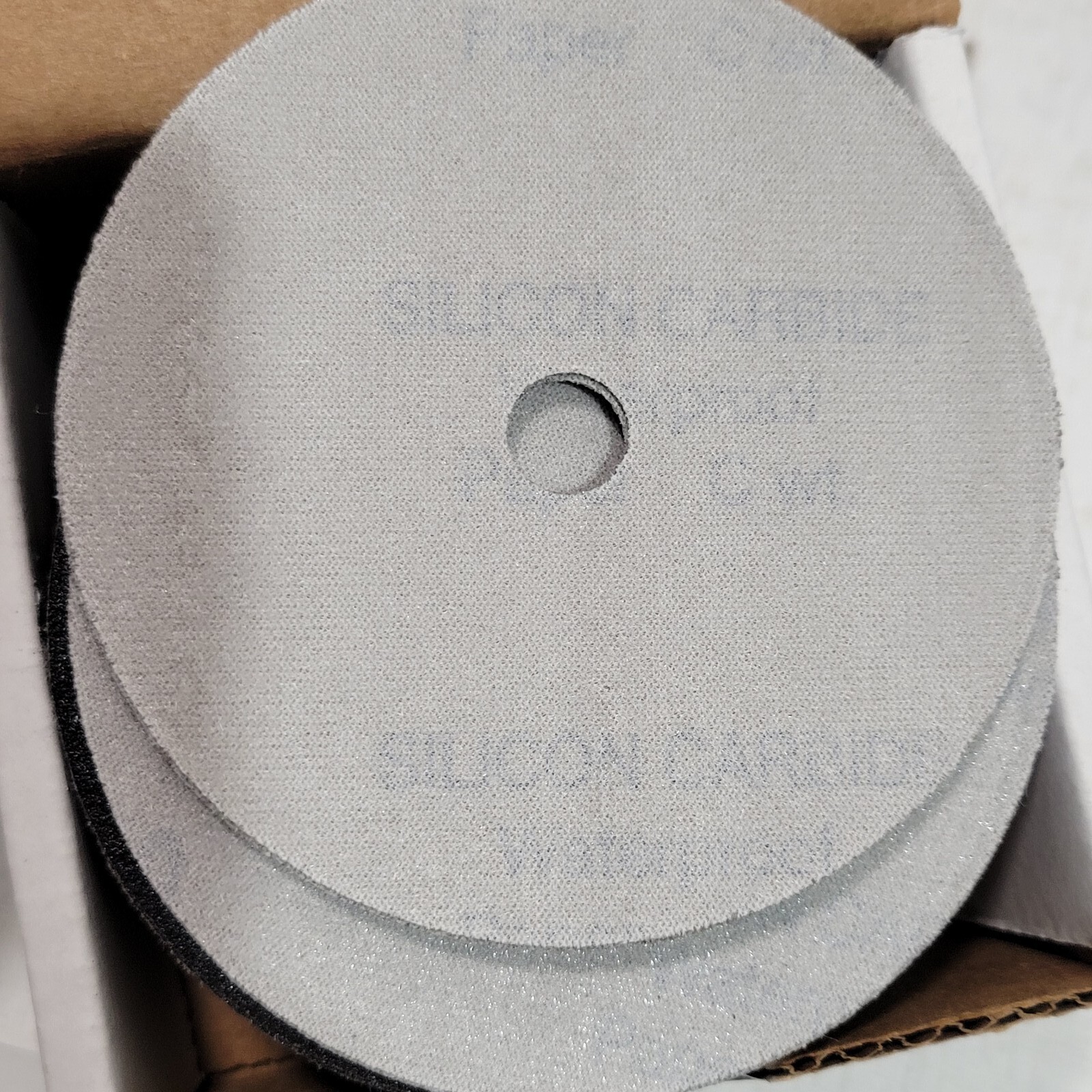 4 inch Sanding Discs 60 Grit, Hook and Loop 1 hole sandpaper Vector Black 50 pcs