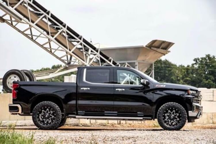 Rough Country 2″ Leveling Kit for 2019-2024 Chevy/GMC 1500-1323