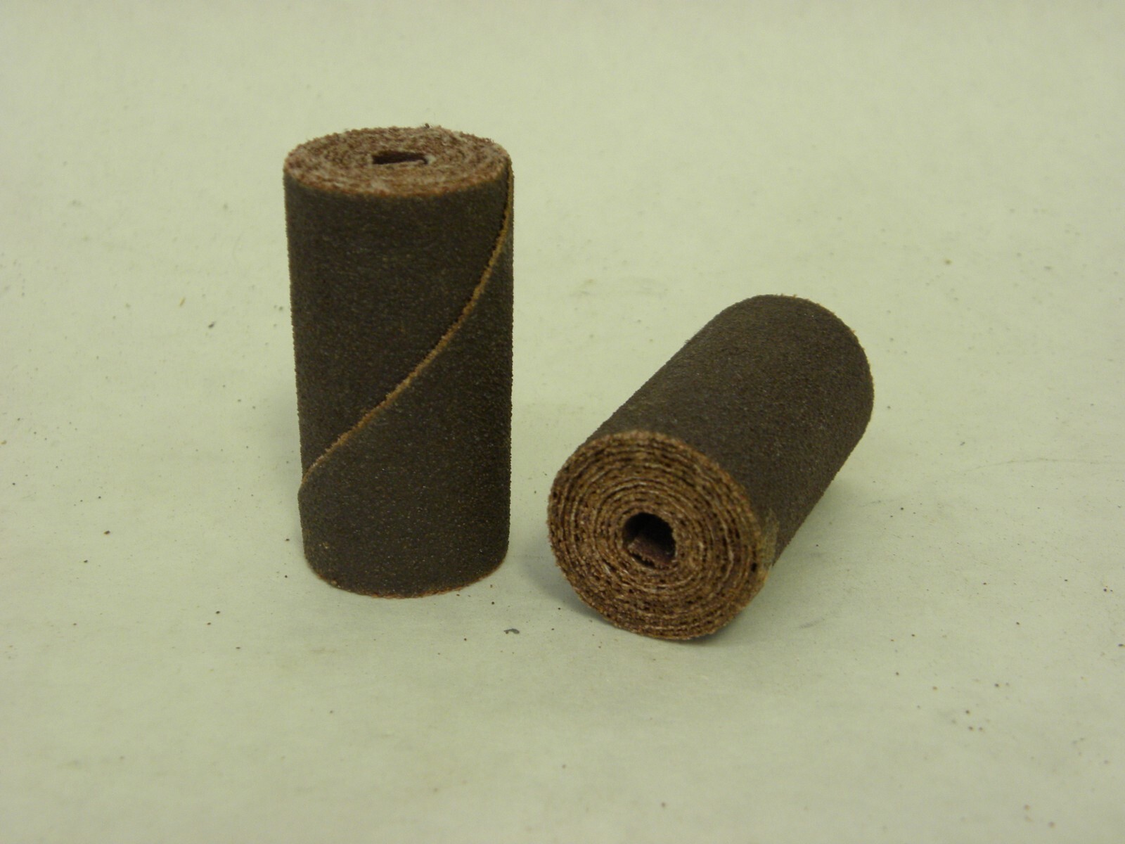 10 pcs! 1″ DIA x 2″ LONG Aluminum Oxide 80 Grit Abrasive Cartridge Roll Straight