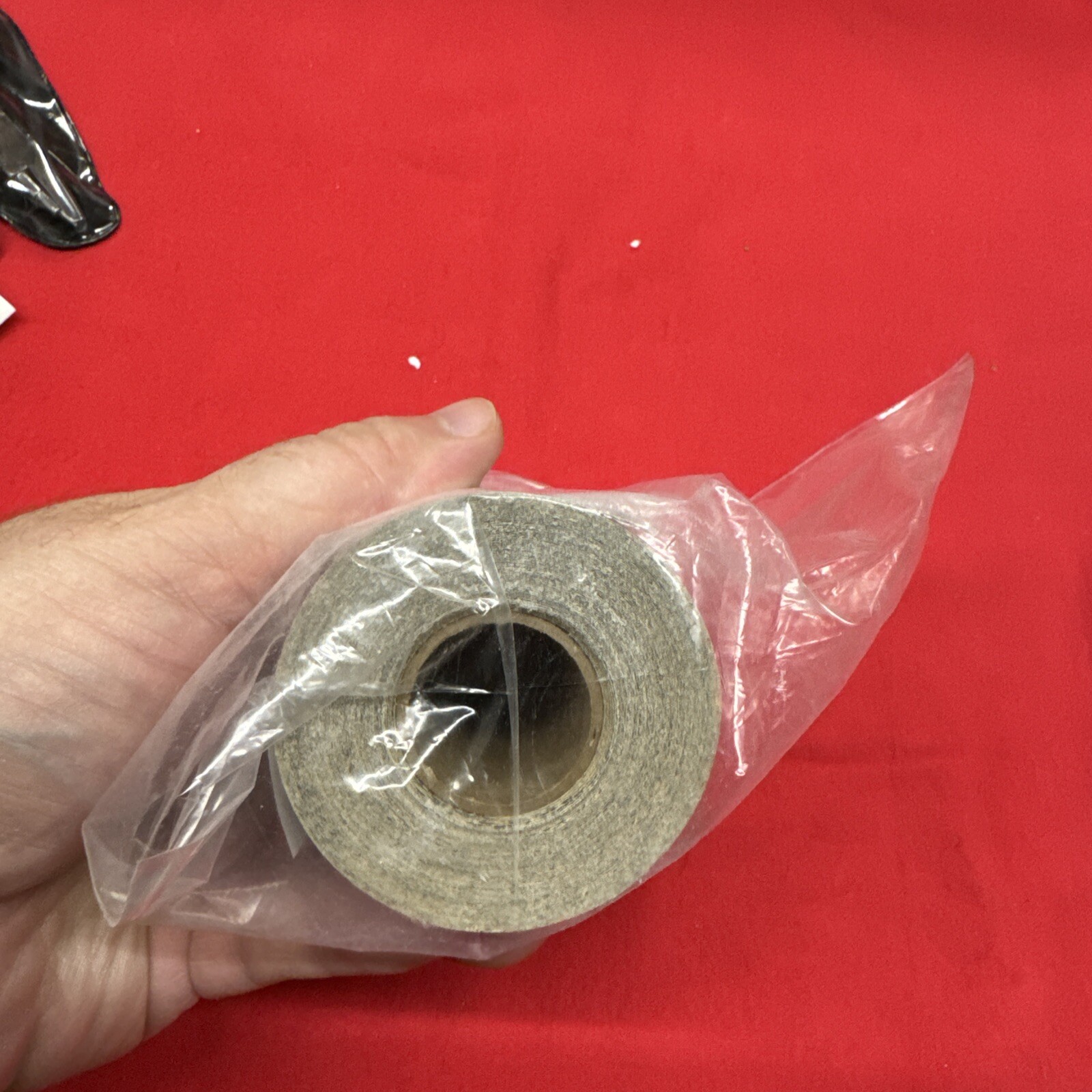 051115–00643 150 A grade 4 1/2 x 10 yards 3M sandpaper