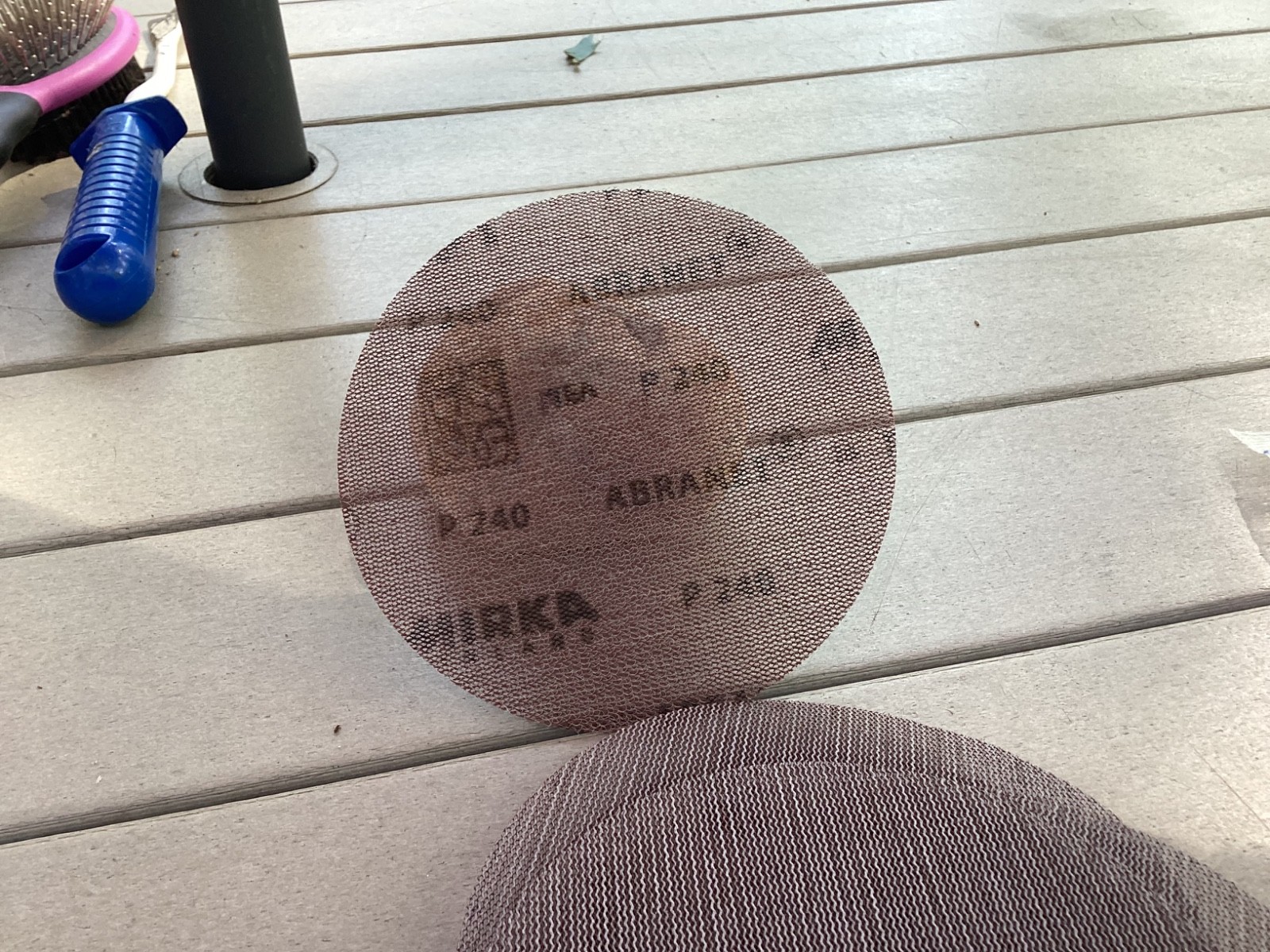 Mirka Abranet Sandind Disc’s 5″, P-240 grit, 22pcs. Hook and loop.