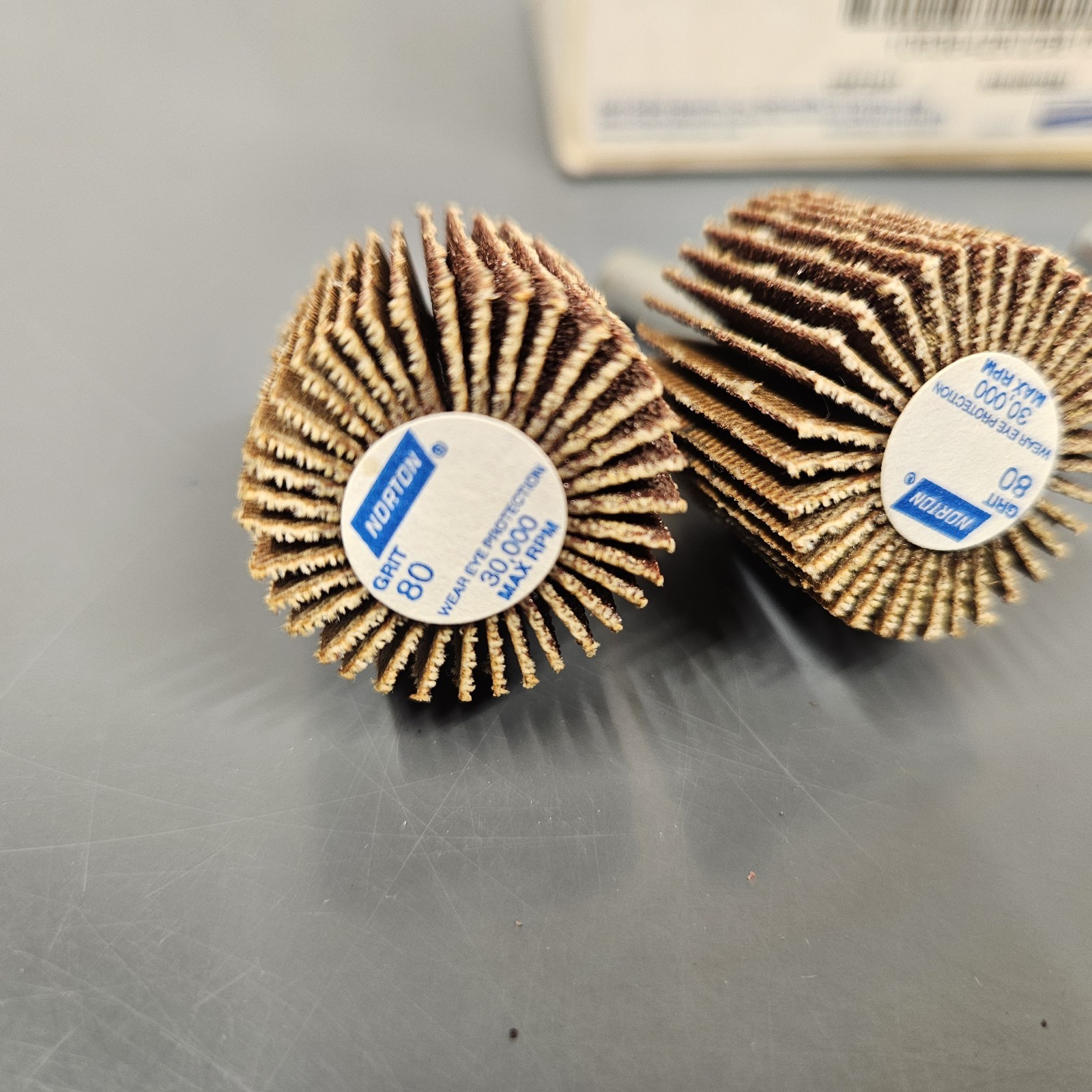 Norton Sanding Discs Flapwheels Blaze BlueFire 2″TR Type III SpeedLokTR Metalite