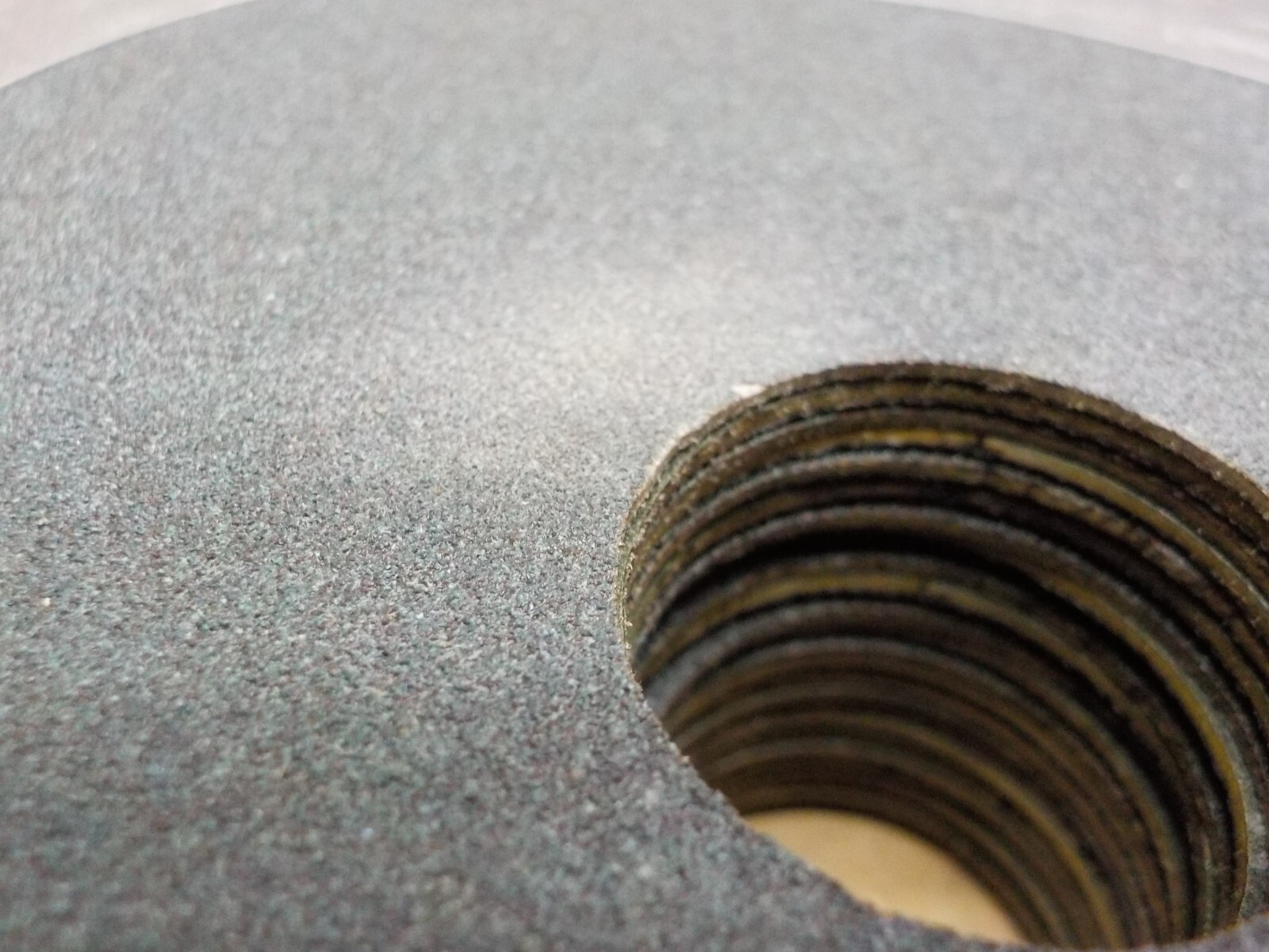 Powerbuilt 180x22mm P120 Zirconia Discs, 25 Pack Sanding Discs,
