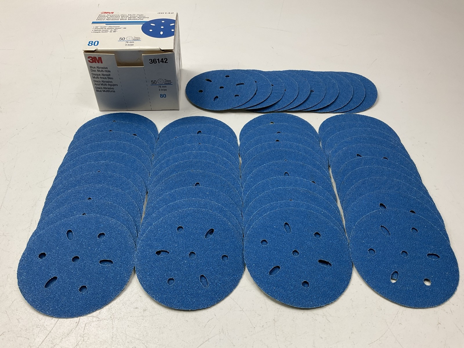 3M 36142 Hookit Blue Abrasive Sanding Disc Multi-hole, 3″ 80 Grade, 50 PACK