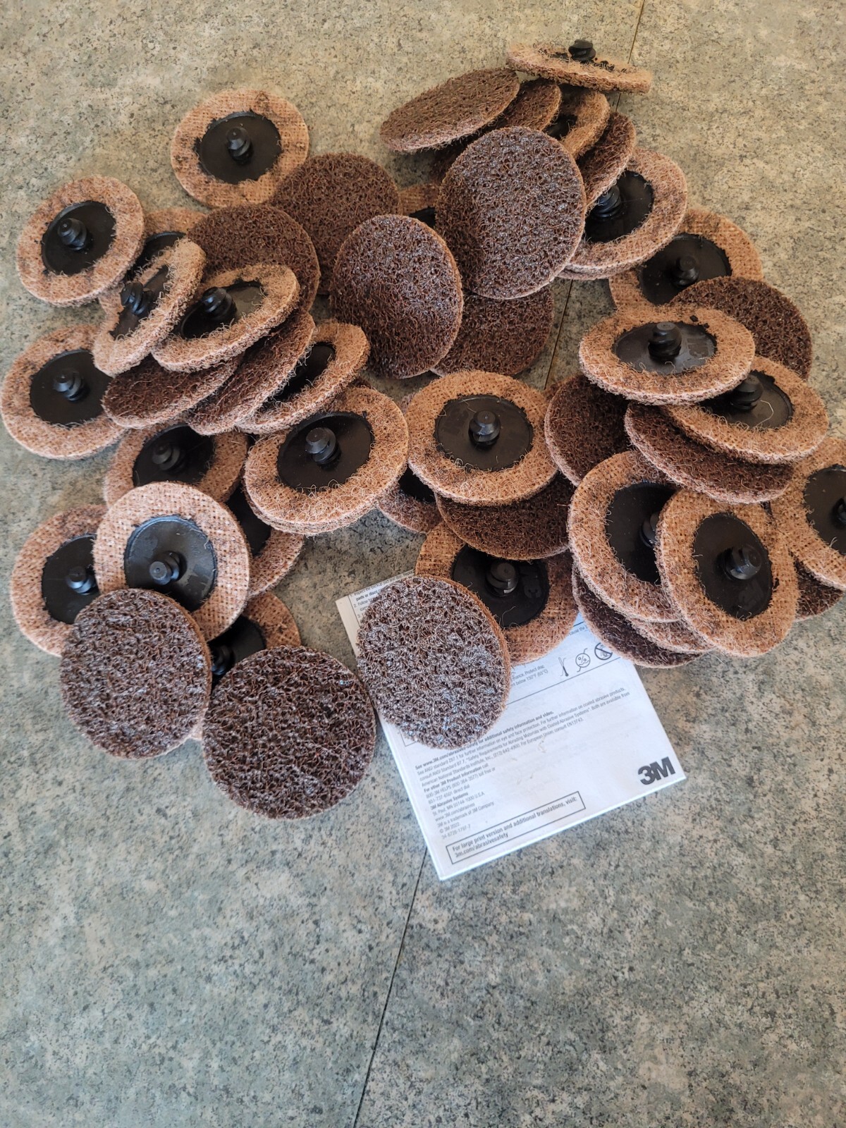 50Pc 3M 07480 2″ Medium Roloc Scotch Pads Roloc Surface Sanding Disc USA
