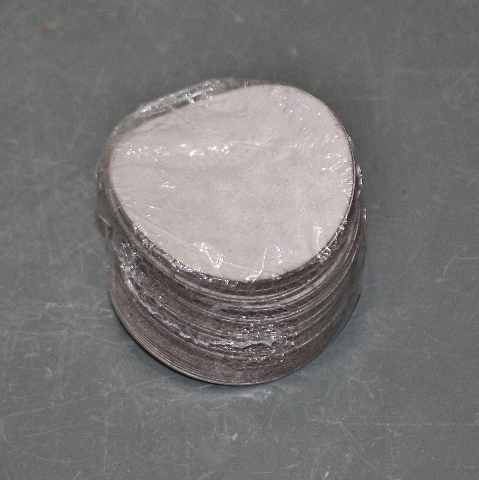 (150) 3M PSA 348D Sanding Disc 60440201881, 3″ OD, P240 Grit, 01326