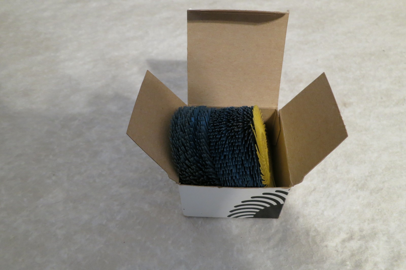 3M Scotch-Brite Radial Bristle Disc, 3 in x 3/8 in 400, 20 carton