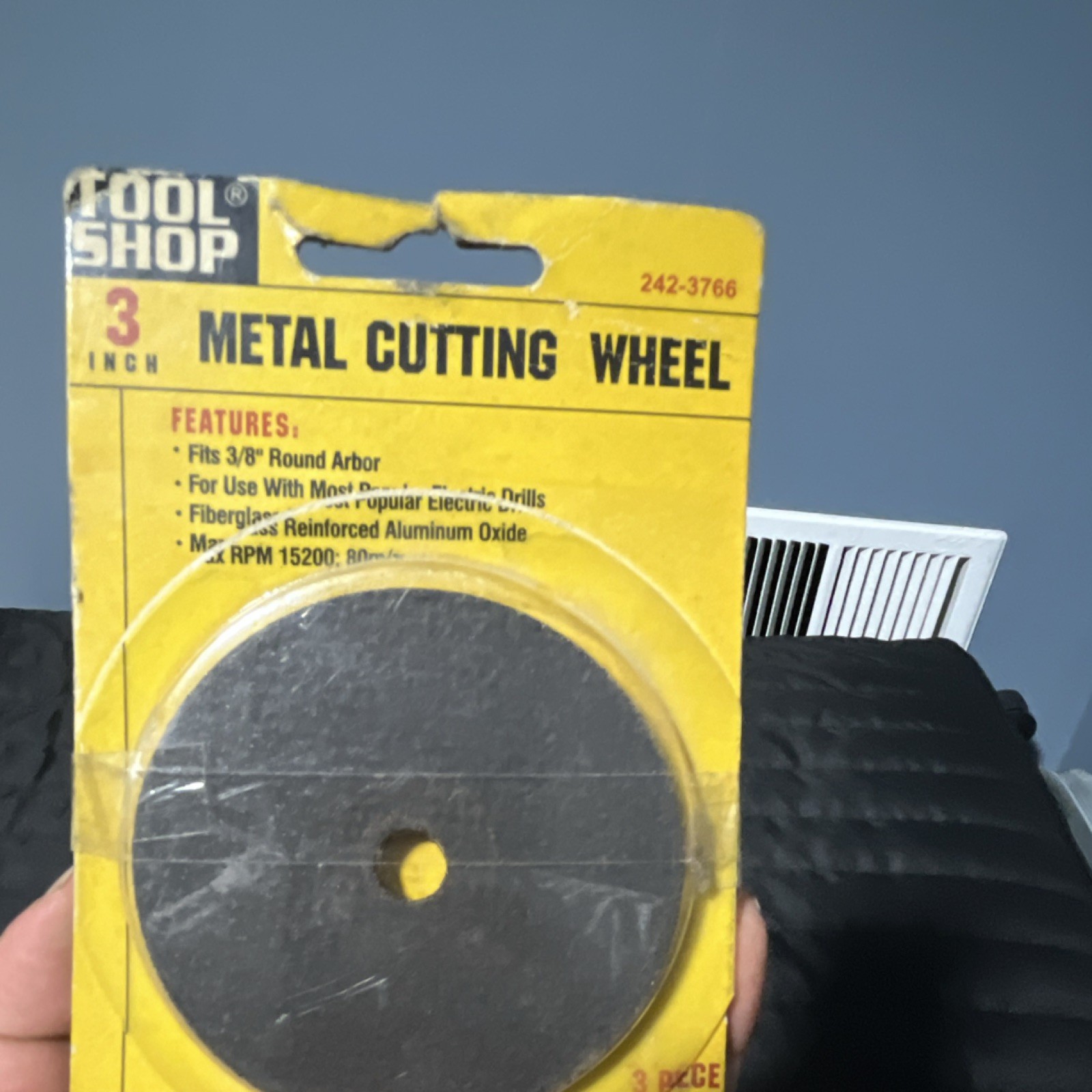 Tool Shop 3″ Cut-Off Wheels Aluminum Oxide for Metal, 3-Pack 242-3766