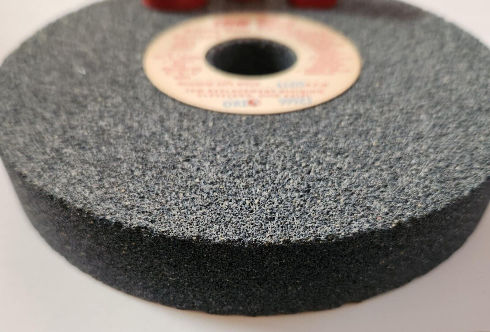 TRW 6″ Multi-Purpose Fine Grinding Wheel 1/2″, 5/8″, 3/4″ Adapter Bushings – USA