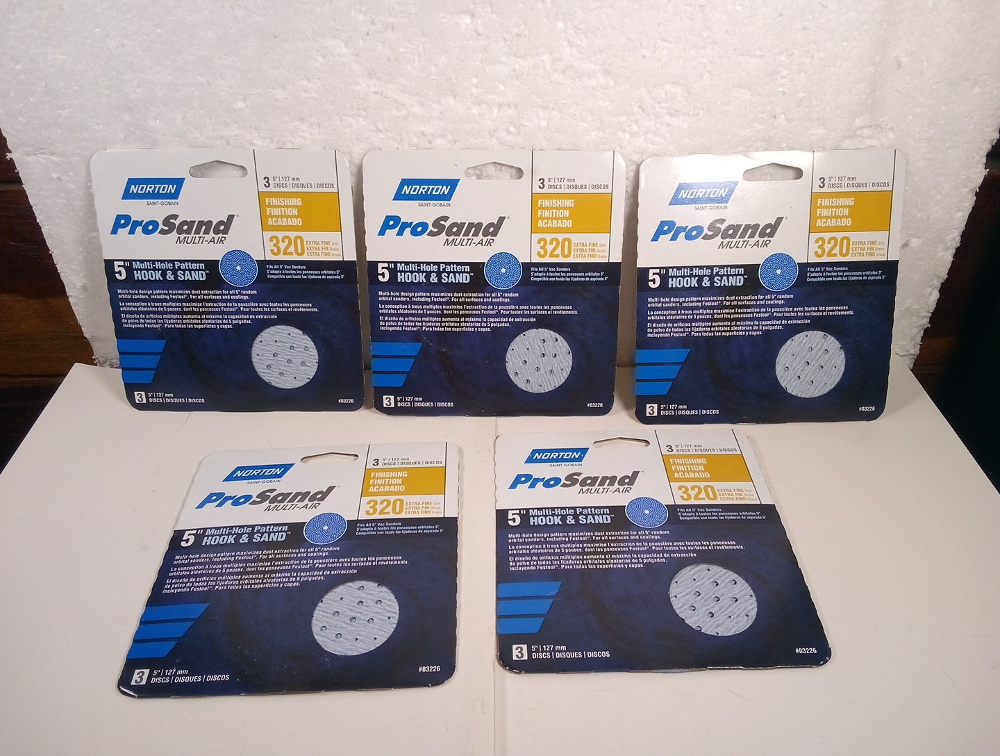Norton 7660703226 320-Grit Ceramic Abrasive Hook & Loop Sandpaper 5 Packs Of 3