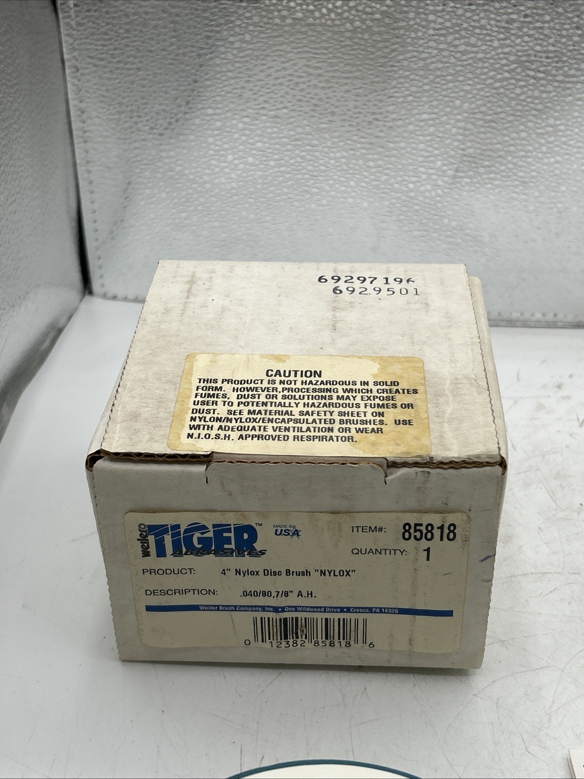 Weiler 85818 4″ Nylox Disc Brush 80 Grit 2500rpm See Pics 30 Day Warranty