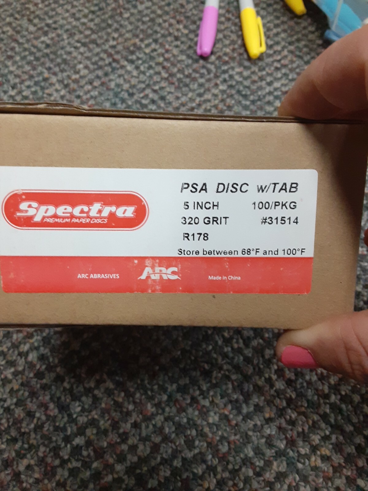 (100) ARC Spectra PSA Abrasive Sand Paper Discs w/ Tab – 5in 320 grit – R178