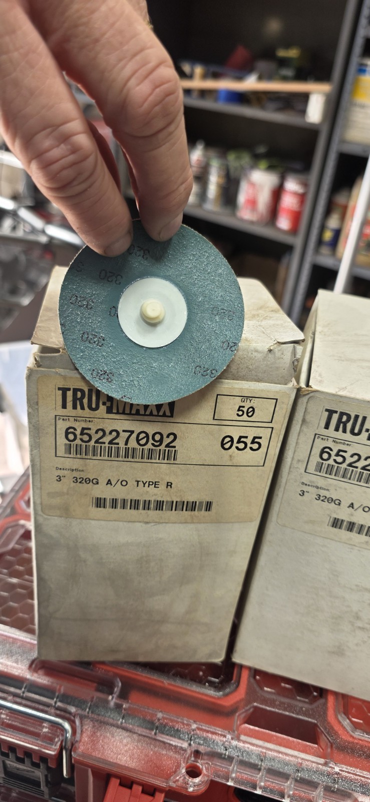 Sanding disk 320 grit 3 ” Type R Tru-max 65227092 50 pieces per box 100 total