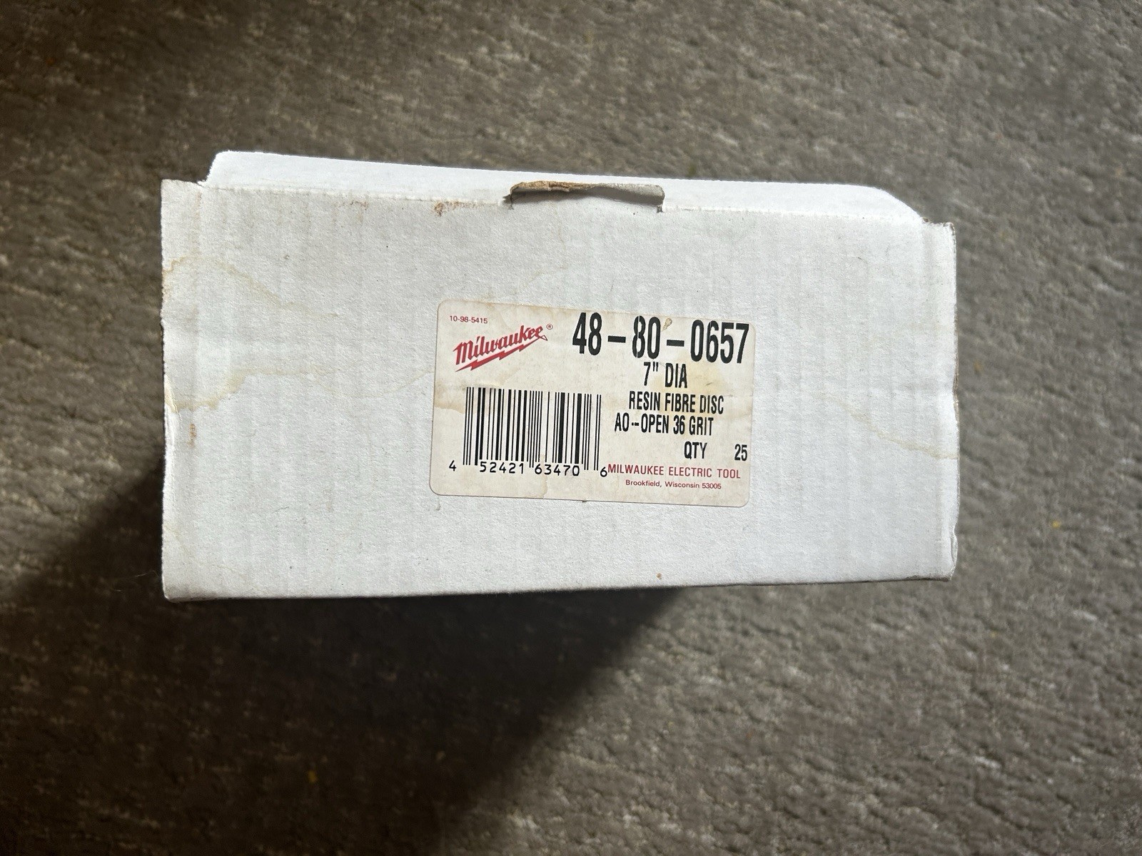 Box of 25 Milwaukee 48-80-0657 (7” 36 Grit Abrasive Sanding Discs)