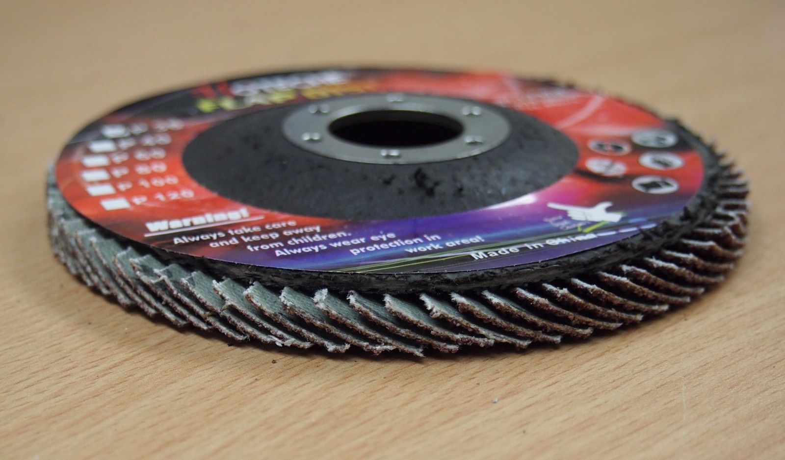 Lot of (40) Aluminum Oxide Flap Disc Grinding wheel 4-1/2″x7/8″, 36 Grit