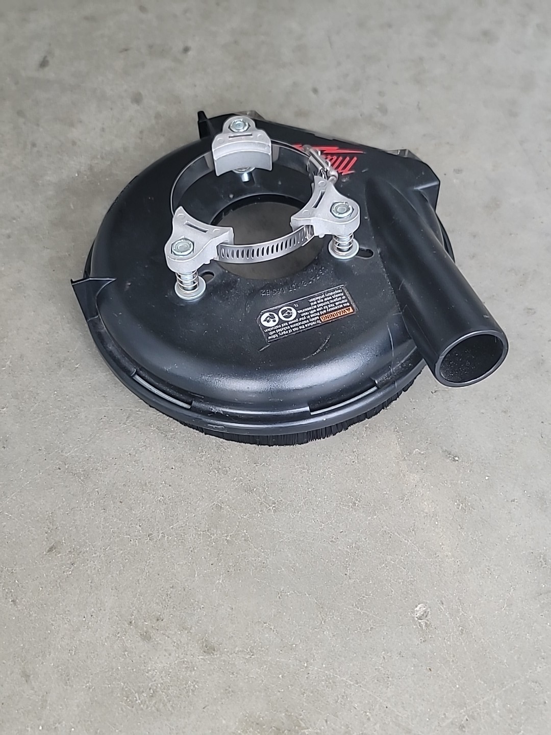 Milwaukee 7 in. Universal Surface Grinding Dust Shroud 49-40-6105