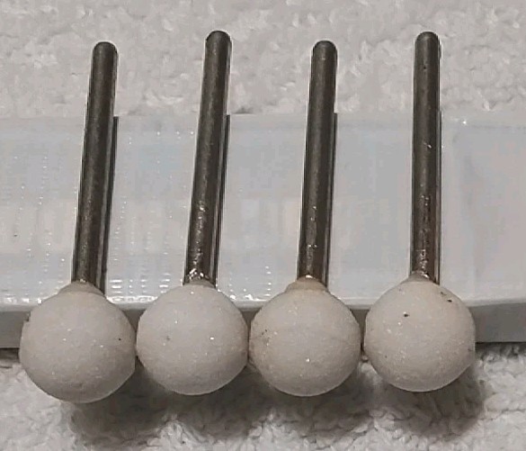 4pc 1/4″ SHANK 1/2″ BALL STONE MOUNTED GRINDING STONE