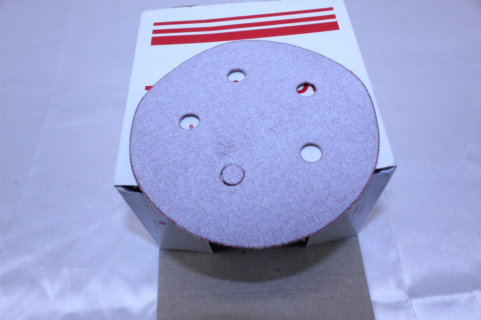 Abrasive Round 5″ Hook & Loop Sanding Discs Premium Plus 50 Count Box P150Z Grit