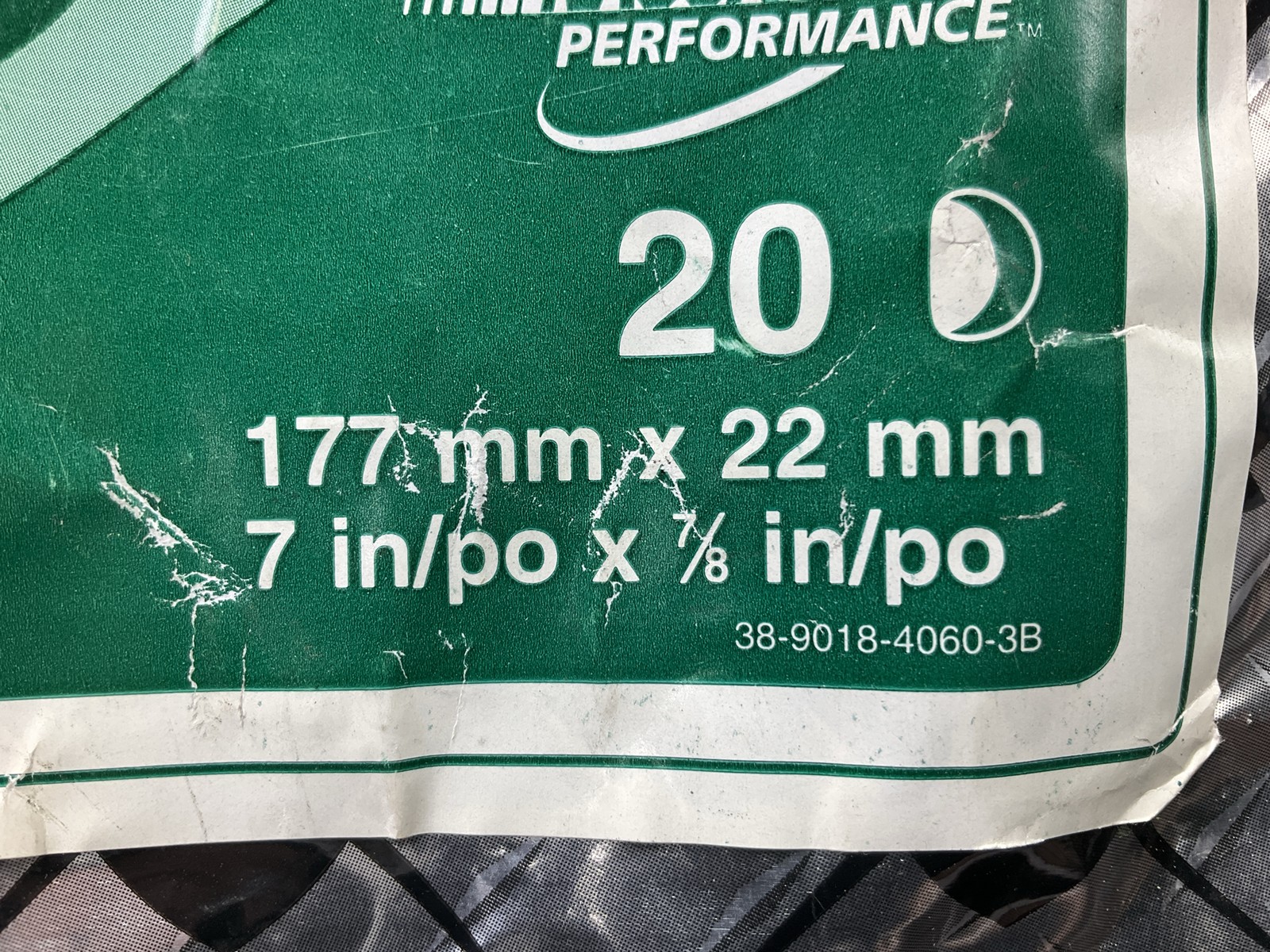 3M 01921 Green Corps 7″ X 7/8″ Fibre Sanding Disc 50 Grit, 20 Discs Total
