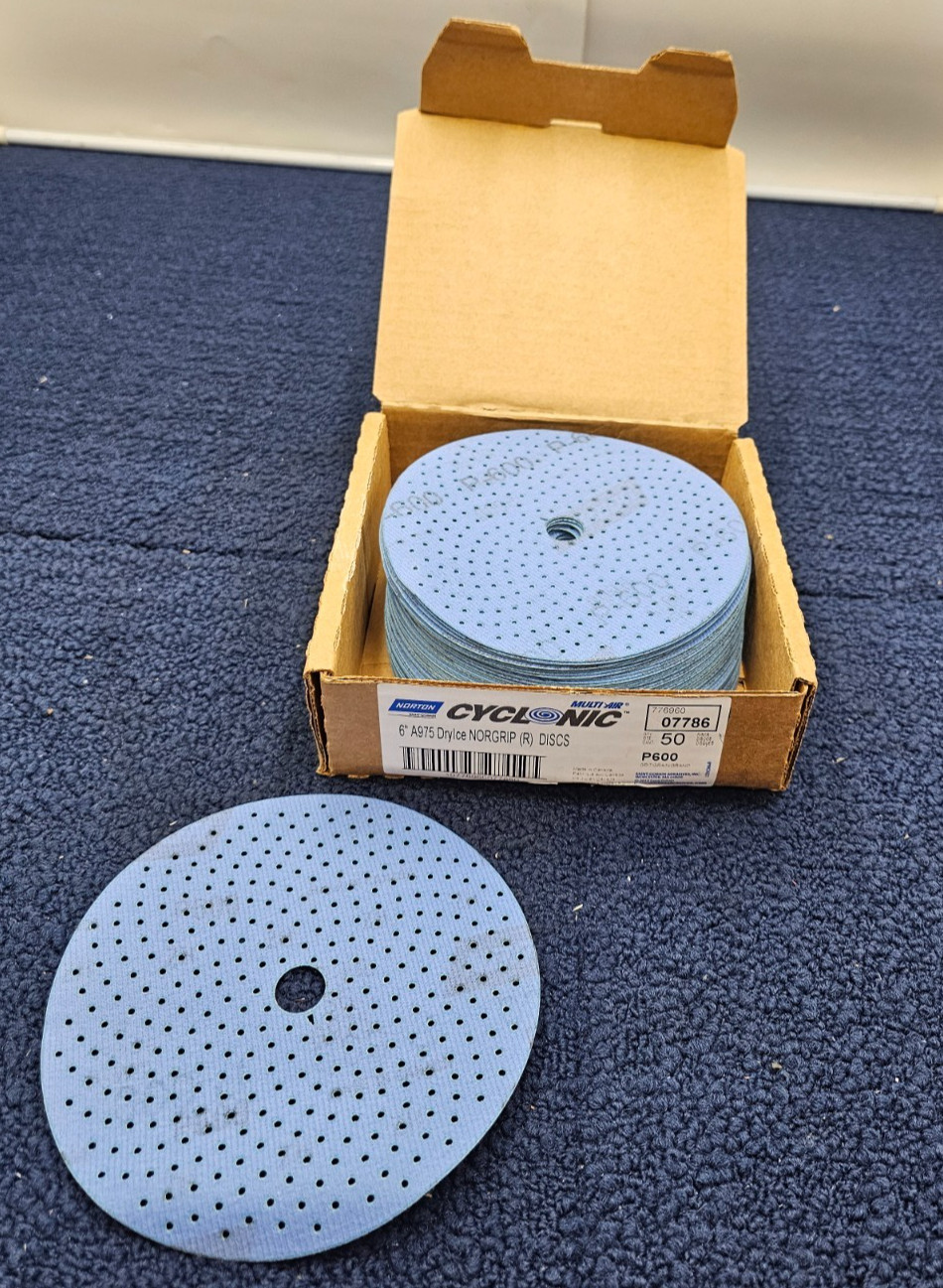 (QTY 50) NORTON 77696007786: 6″ Multi Air Cyclonic P600 Grit Sanding Discs