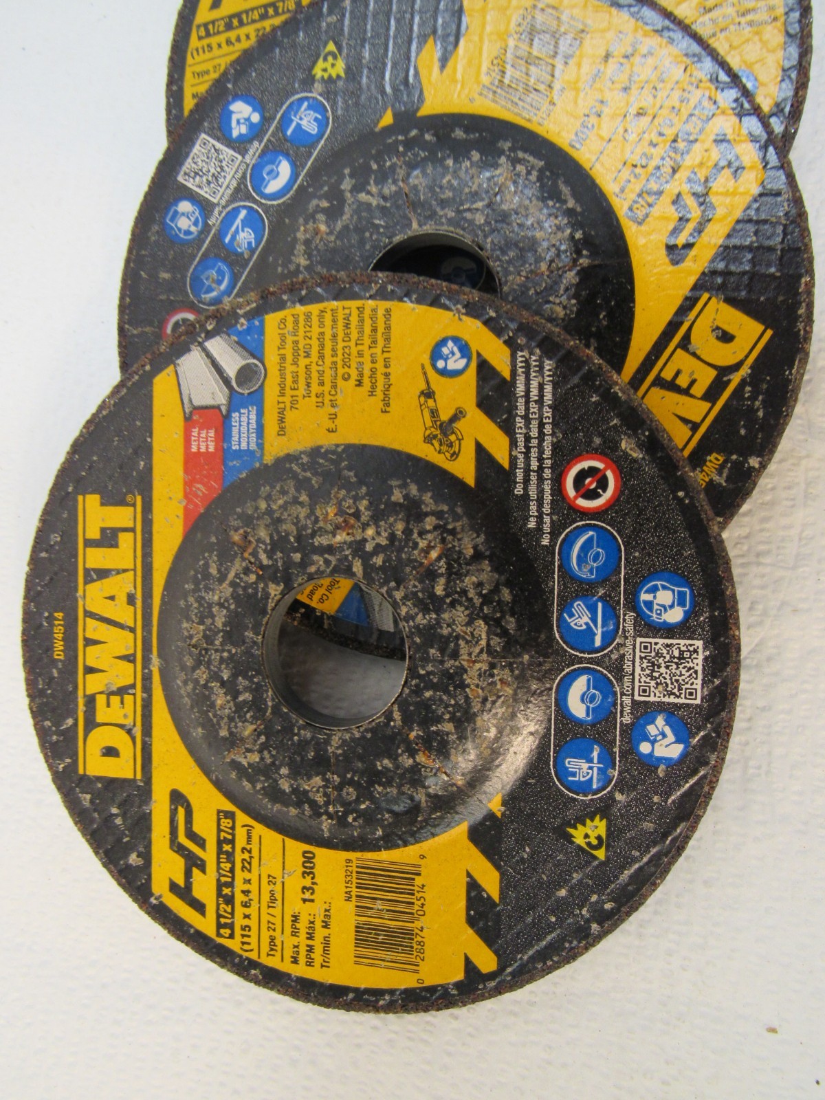 DeWALT DW4514 4 1/2″ X 1/4″ X 7/8″ Grinding Wheel 5 Pack