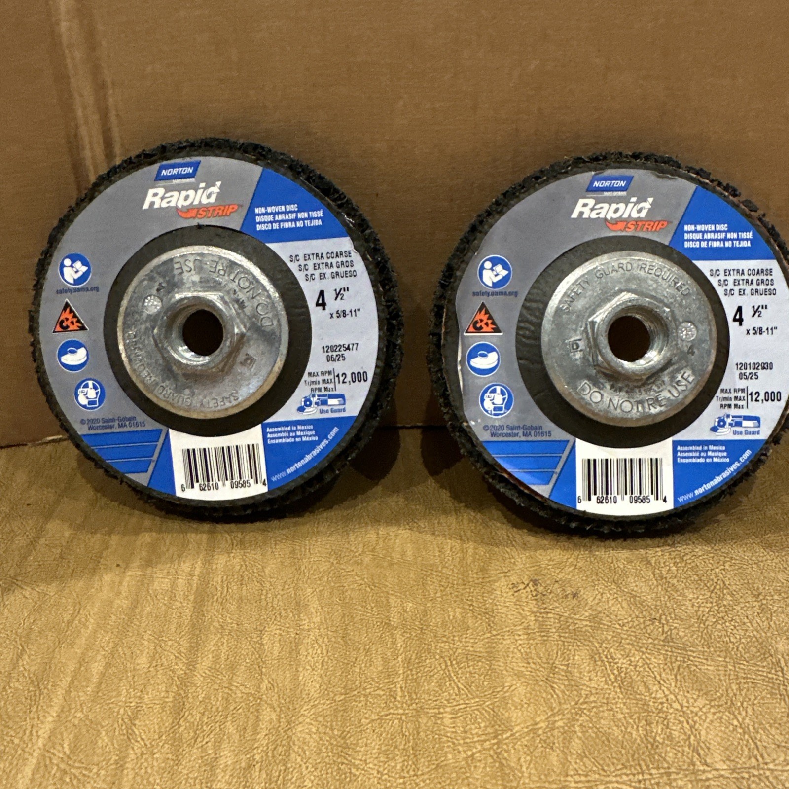 Norton Sanding Disc 4-1/2” X 5/8”-11, Silicone Carbide, Extra Coarse 2 Pack! M13