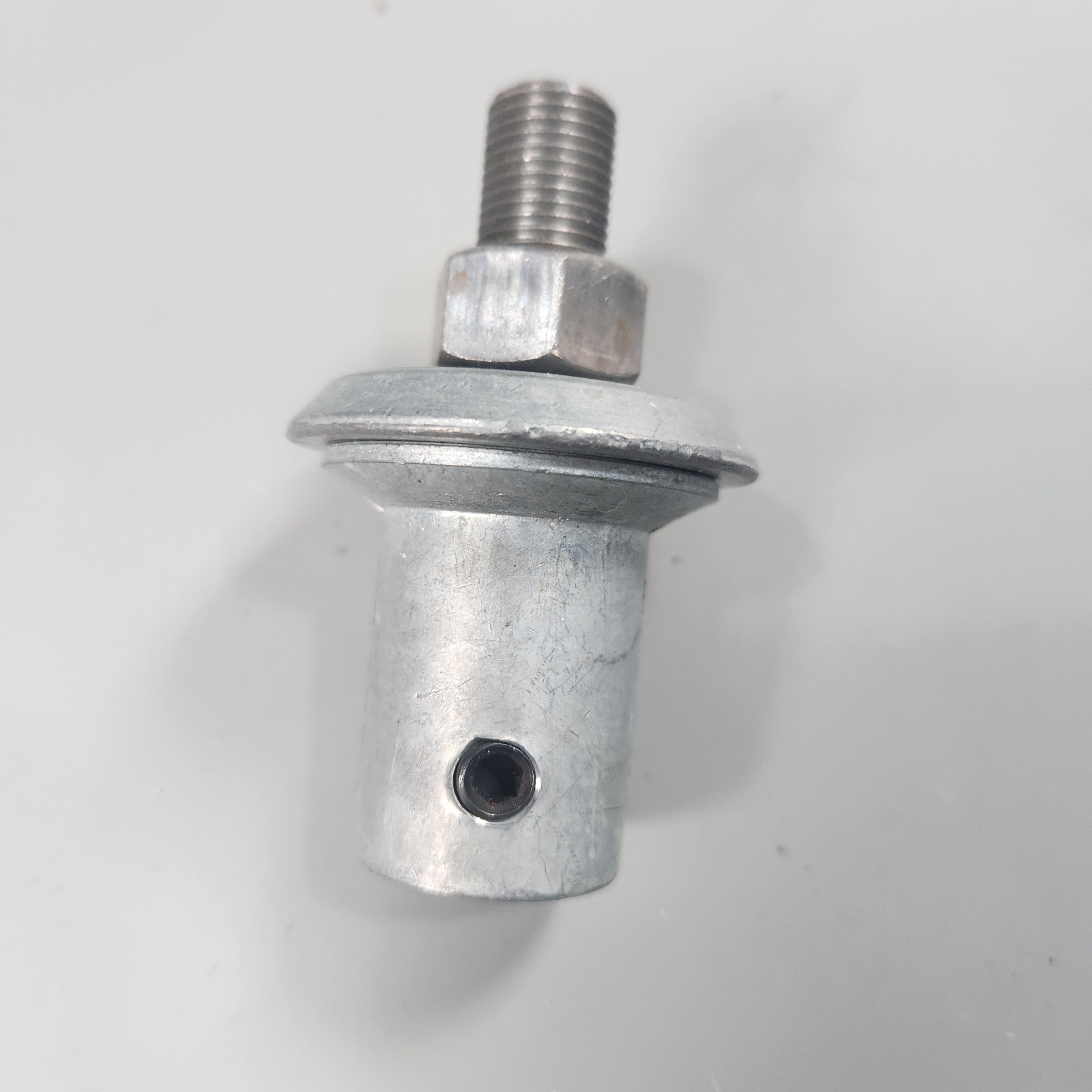 CHICAGO DIE CASTING 6066 5/8″ Motor Arbor
