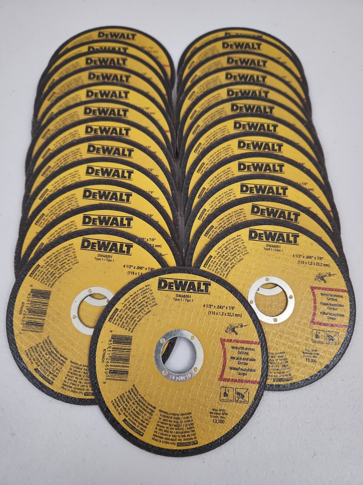 DeWalt DWA 8051 4 1/2″ X .045″ X 7/8″ Thin Cut Off Wheel Metal